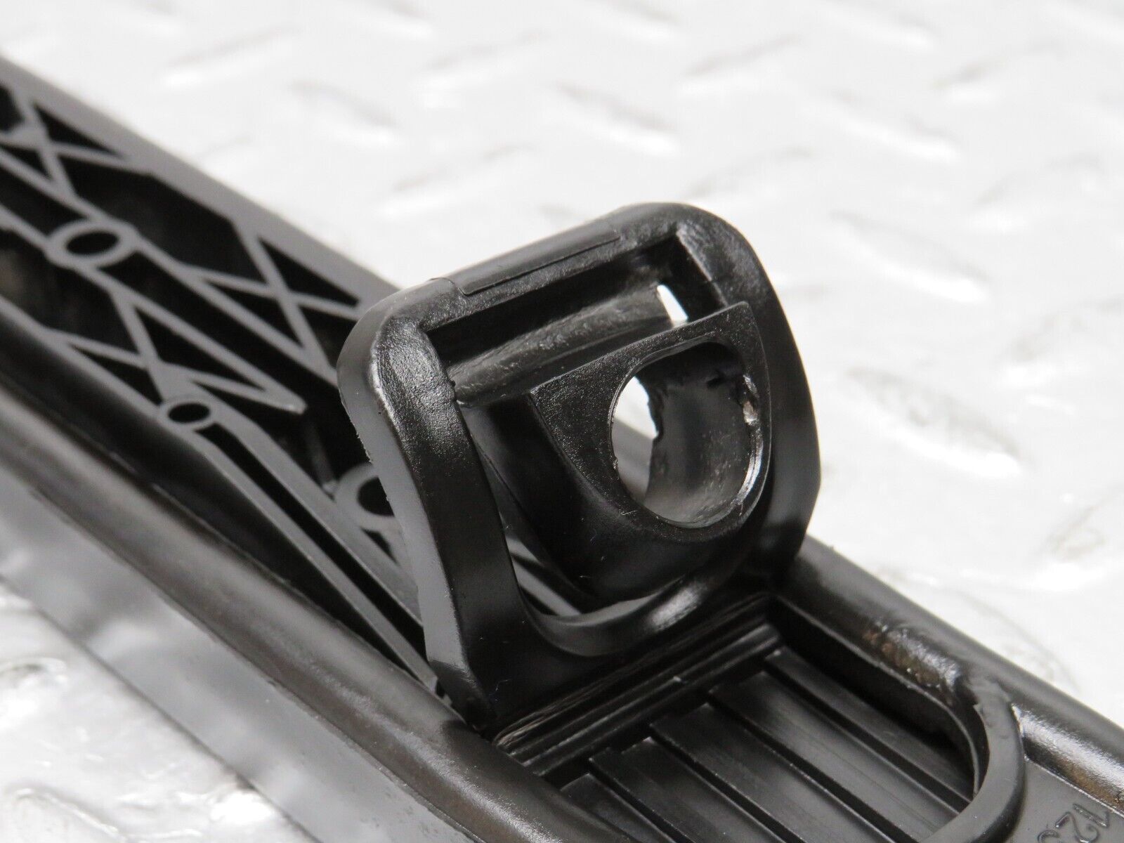 37940 Mercedes-Benz A124 320E Cabriolet Accelerator Pedal With Rubber 1263000504 1233010082