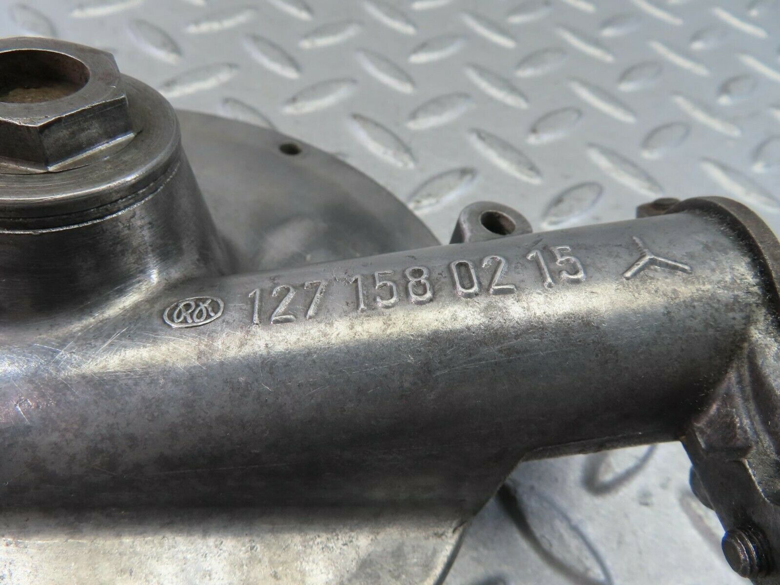 8611 Mercedes-Benz W108 Ignition Distributor Support 1271580215