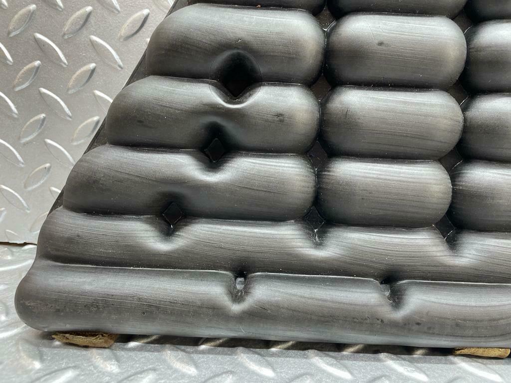 0176 Mercedes-Benz W116 350SE Vacuum Reservoir Tank