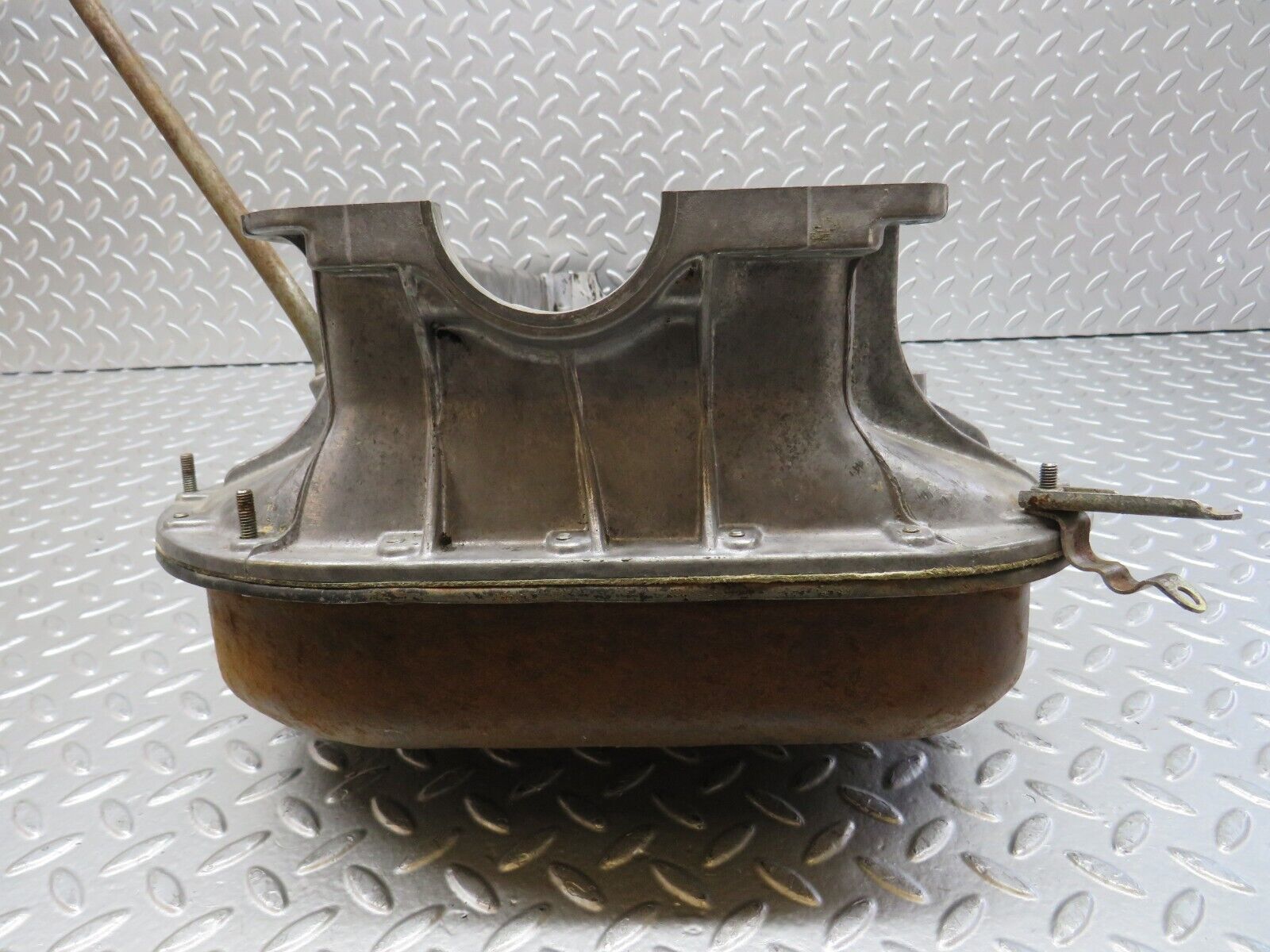 28172 Mercedes-Benz W123 280E Oil Pan Oil Sump 1100140702