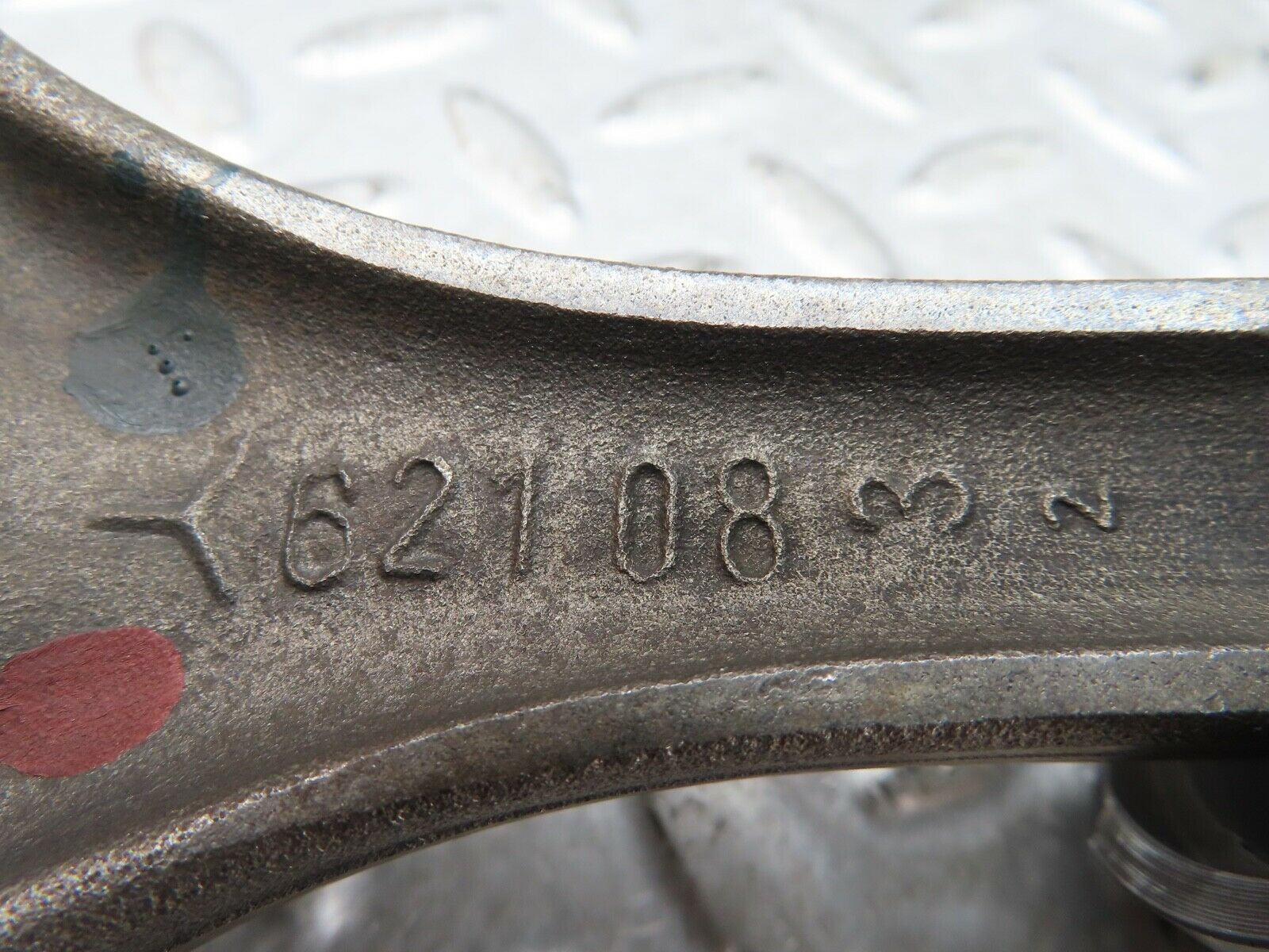 19198 Mercedes-Benz W123 300D Piston With Connecting Rod 91.48 mm