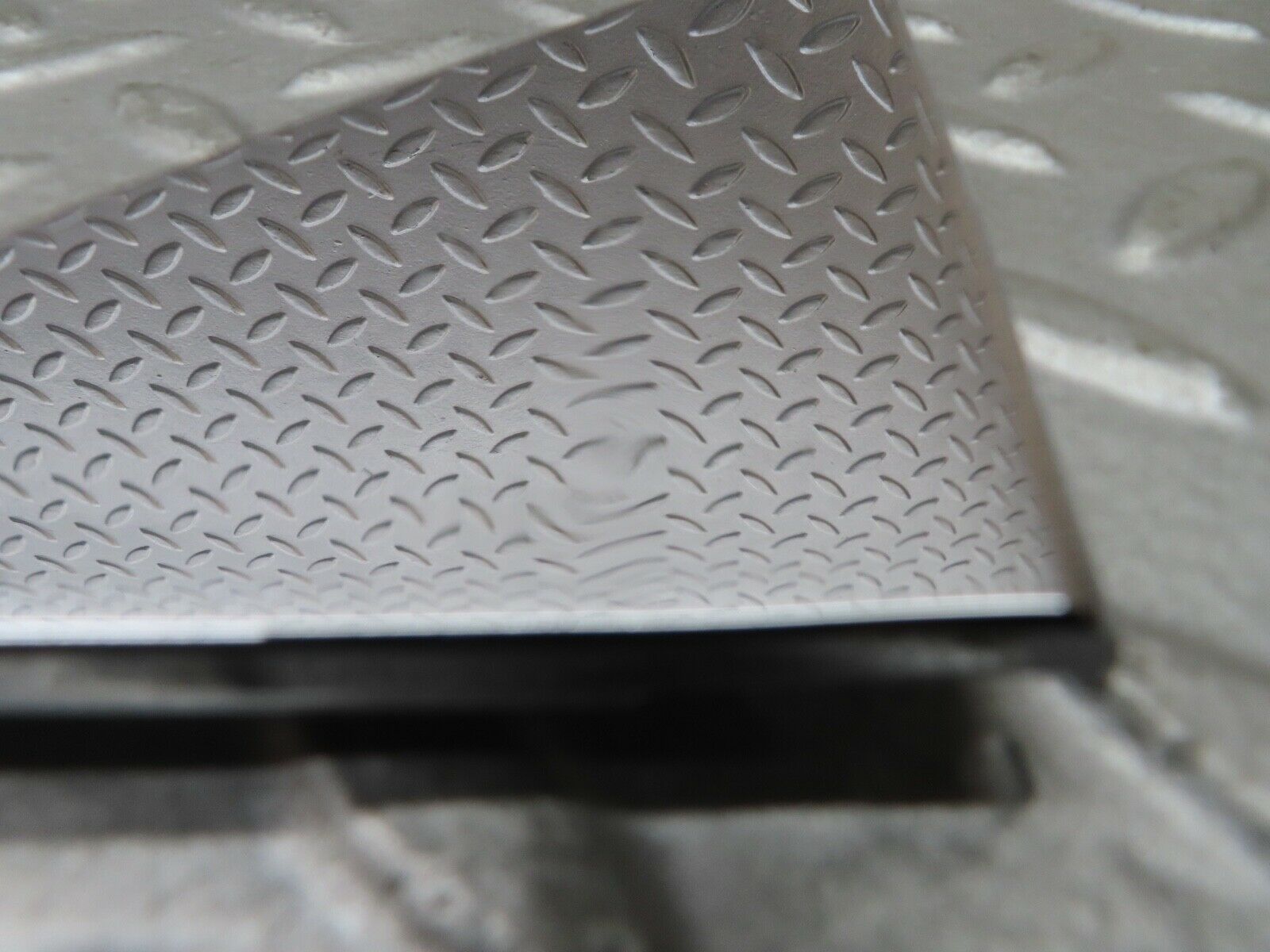 17553 Mercedes-Benz W116 450SEL Left Door Exterior Mirror Chrome Triangle Cover