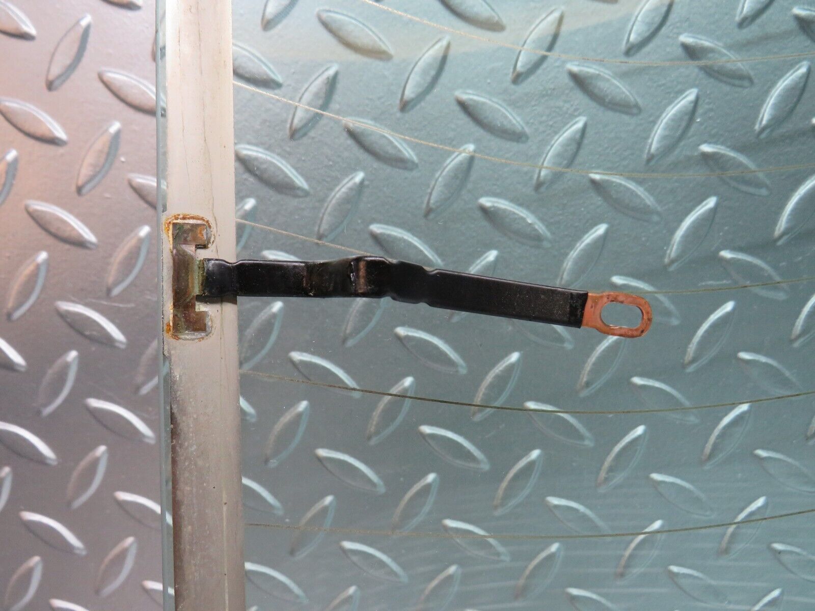 30582 Mercedes-Benz W201 190E 2.0L Rear Heated Windscreen