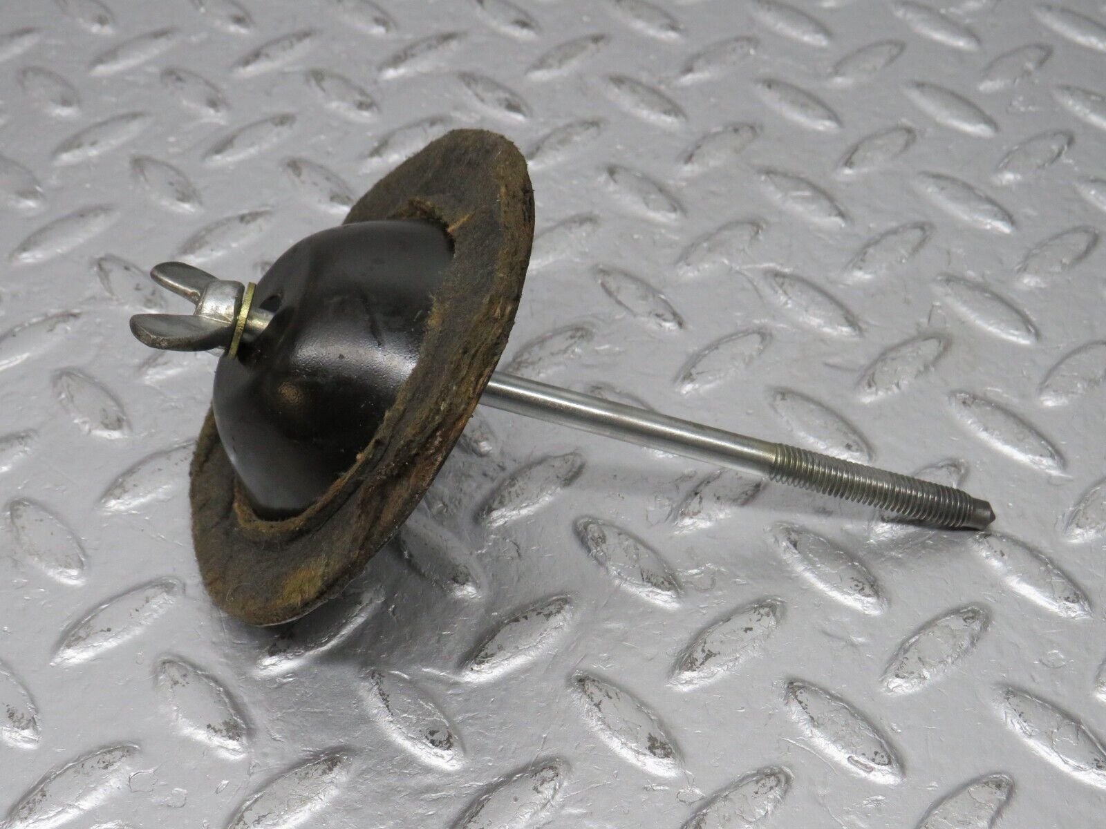 39486 Mercedes-Benz R129 320SL Coupe Spare Wheel Holder