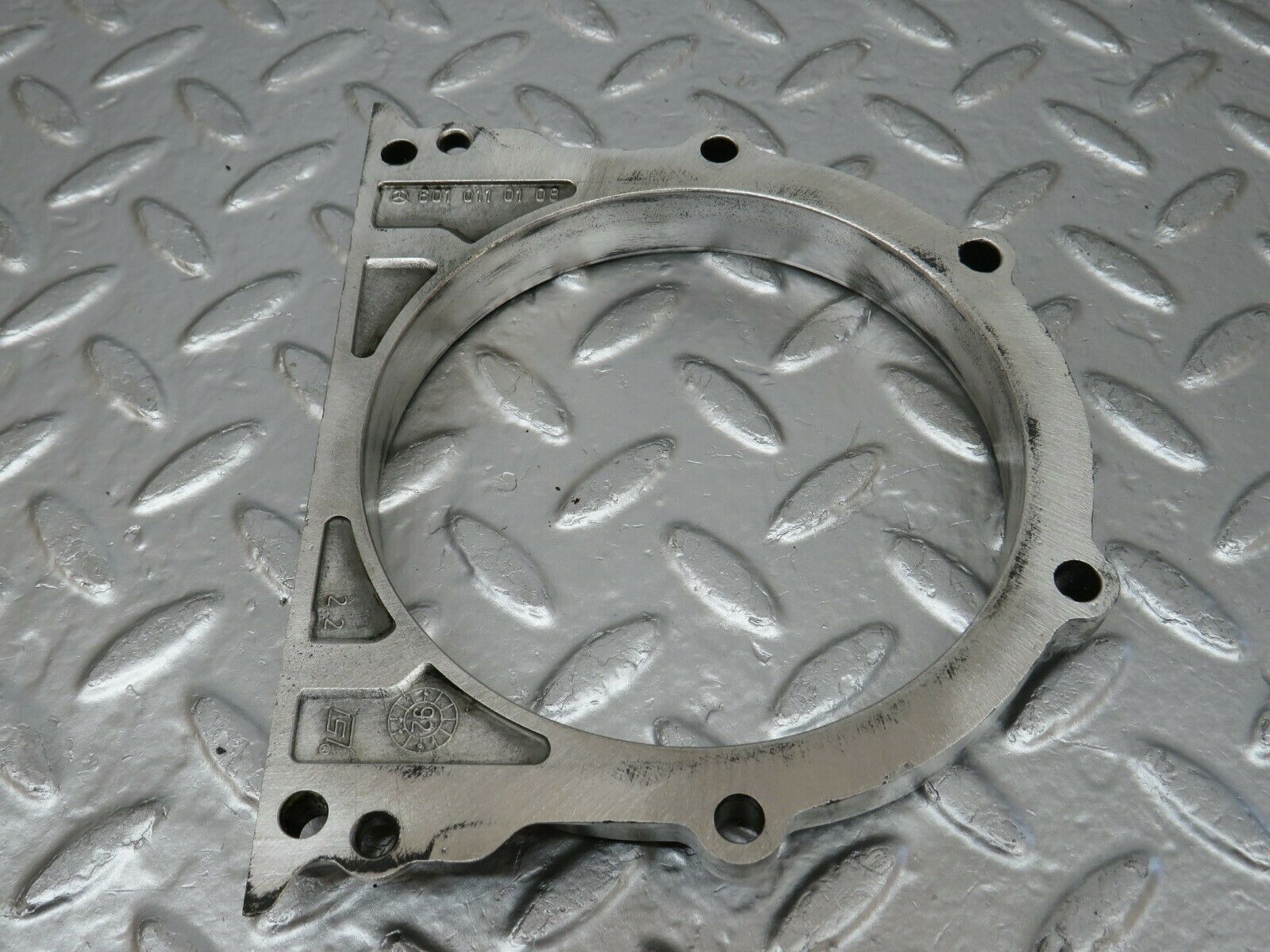 24384 Mercedes-Benz S124 220TE Wagon Crankshaft Rear Sealing Cover 6010110108