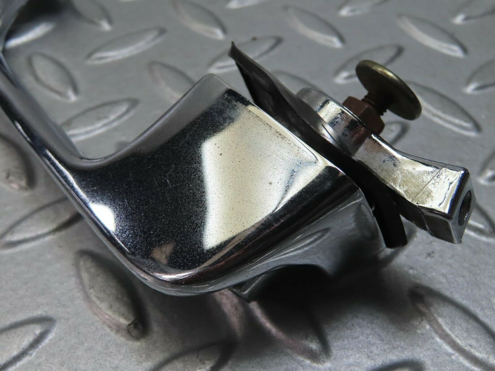 8755 Mercedes-Benz W115 Chrome Door Handle Rear Left 1157660301