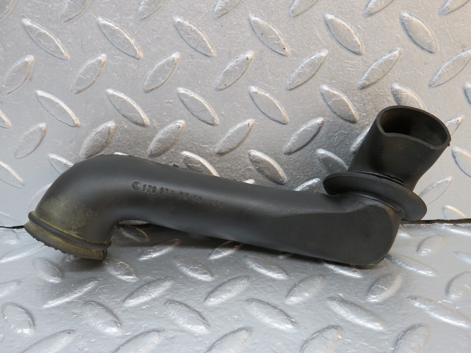 39743 Mercedes-Benz R129 320SL Coupe Water Drain Hose Pipe Right Side 1296280269