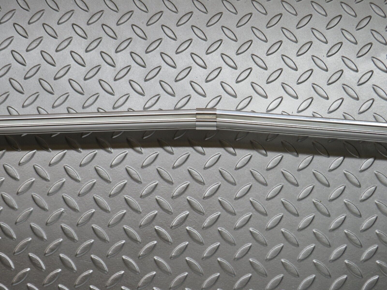 28182 Mercedes-Benz W123 280E Rear Windscreen Chrome Frame