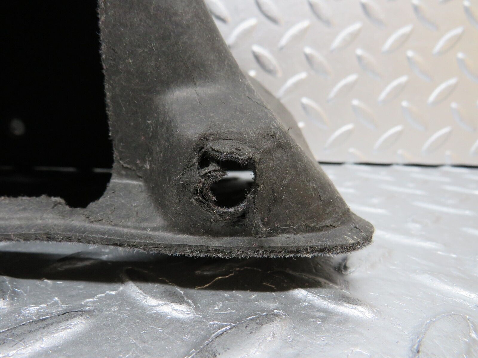 31343 Mercedes-Benz S124 220TE Wagon Glove Box 1246800191