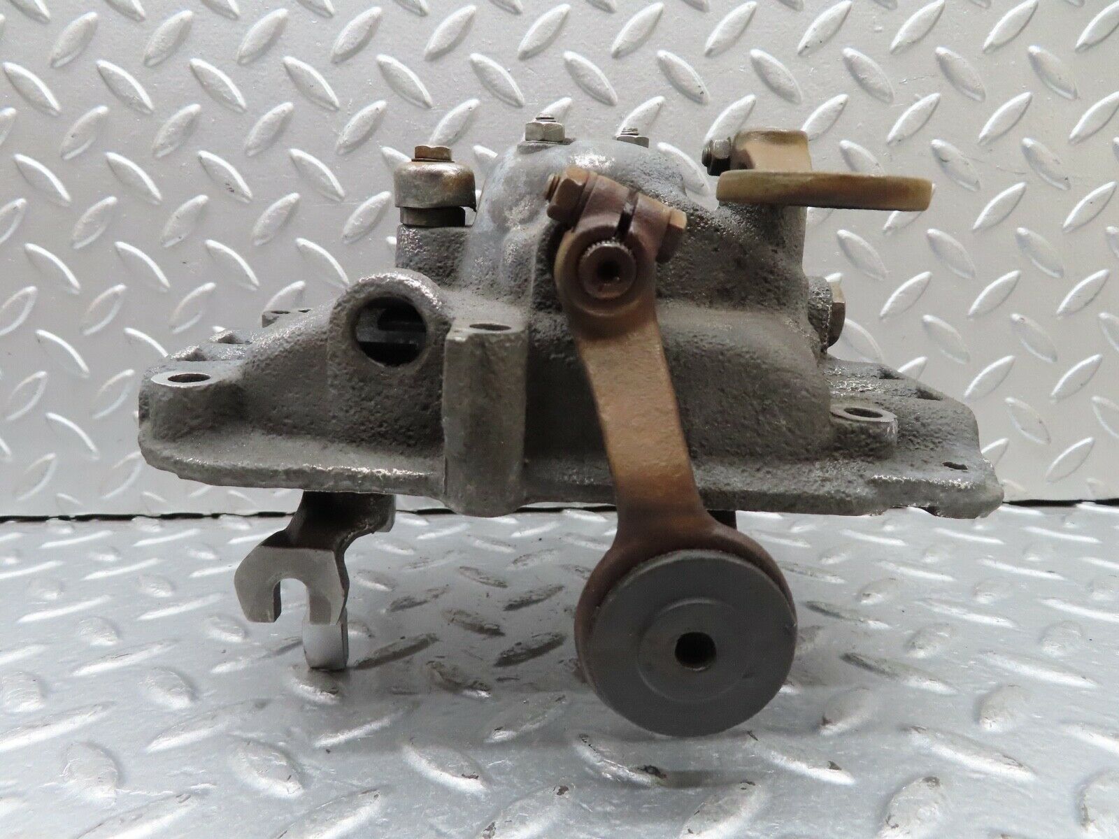 18519 Mercedes-Benz W111 Manual Gearbox Housing Top Cover 1802650107