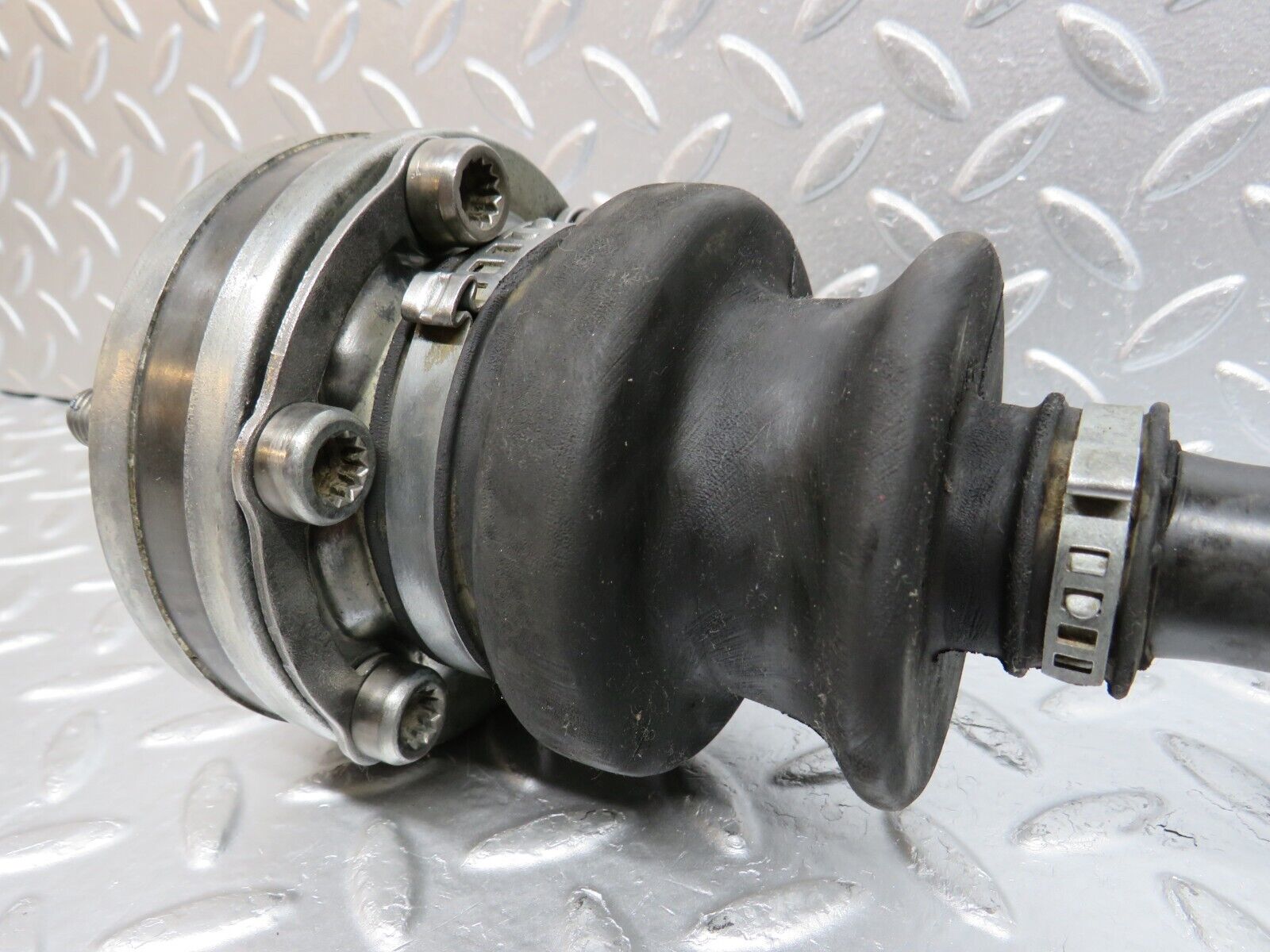 32674 Mercedes-Benz S124 300TE Wagon Axle Shaft Drive Shaft