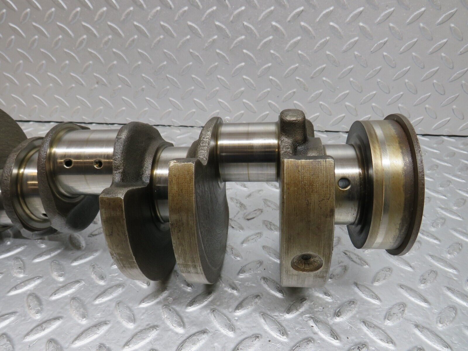 37668 Mercedes-Benz W109 300SEL Crankshaft 1160311001