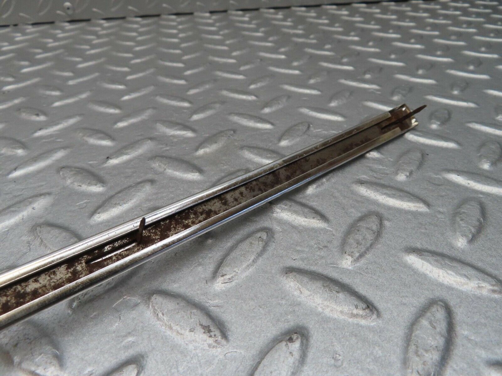 12902 Mercedes-Benz W111 220SE Rear Left Door Card Chrome Trim