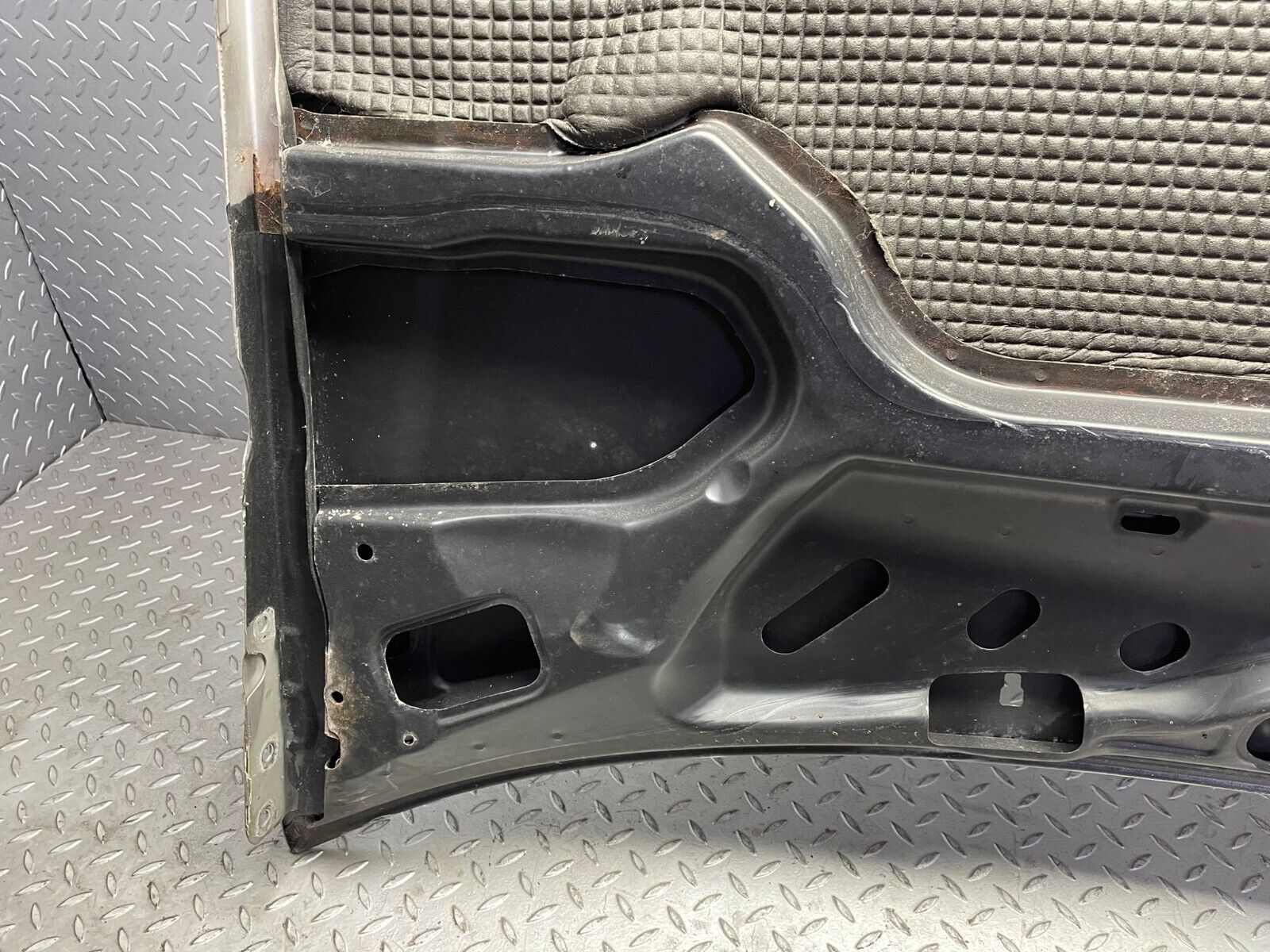 39560 Mercedes-Benz R129 320SL Coupe Bonnet