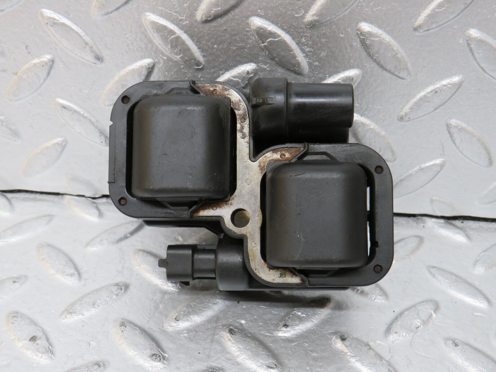 34919 Mercedes-Benz W210 320E Ignition Coil Bosch 0001587803 0221503035