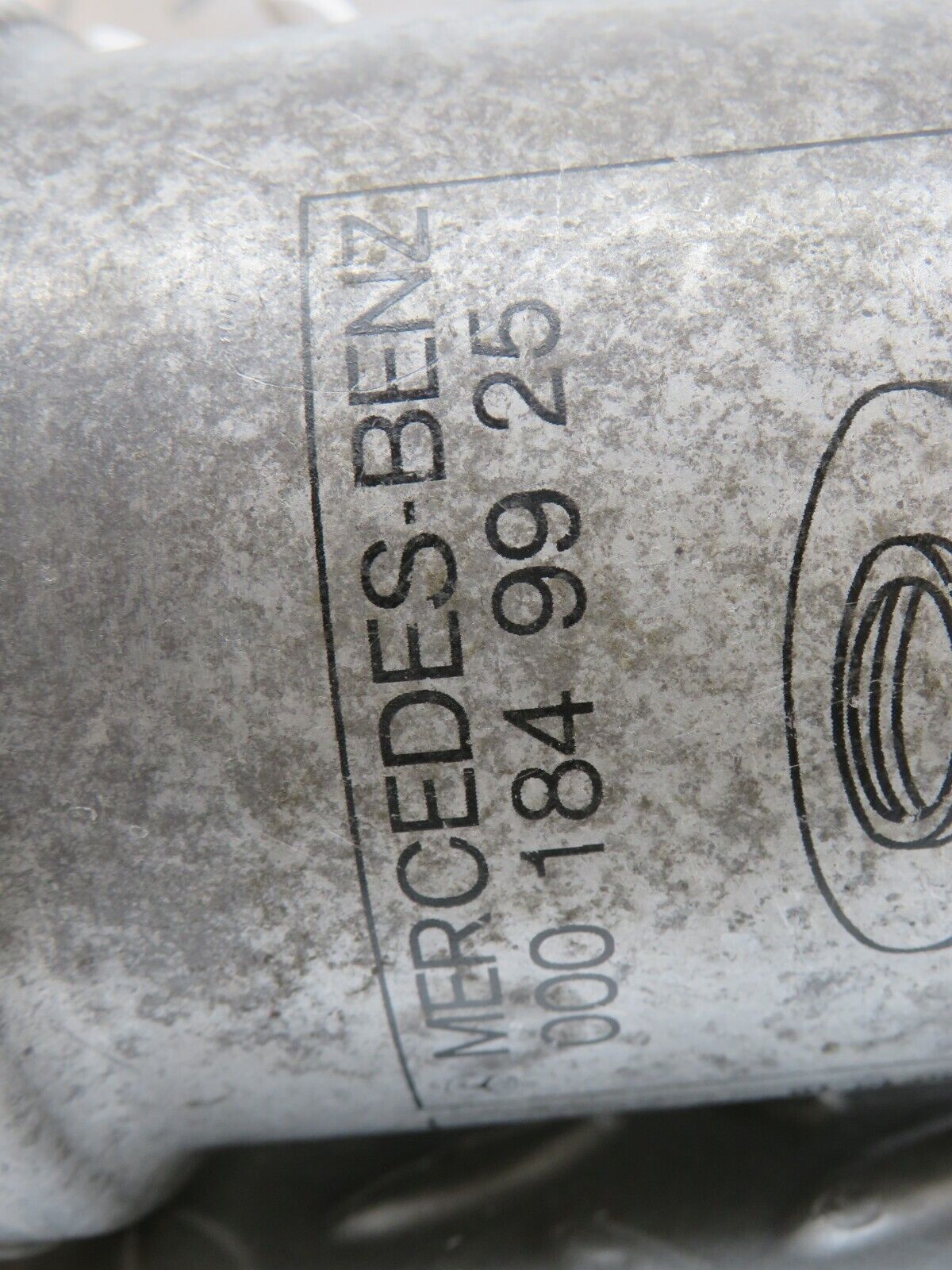 25093 Mercedes-Benz W123 Oil Filter Housing 1101800111