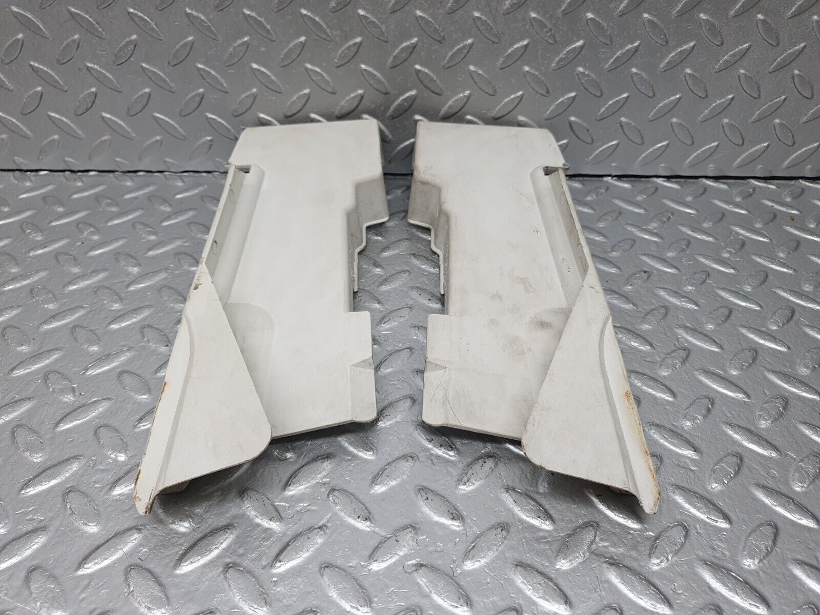 41396 Mercedes-Benz W124 200E Front Door Lock Cover 2x 1247230408 1247230308