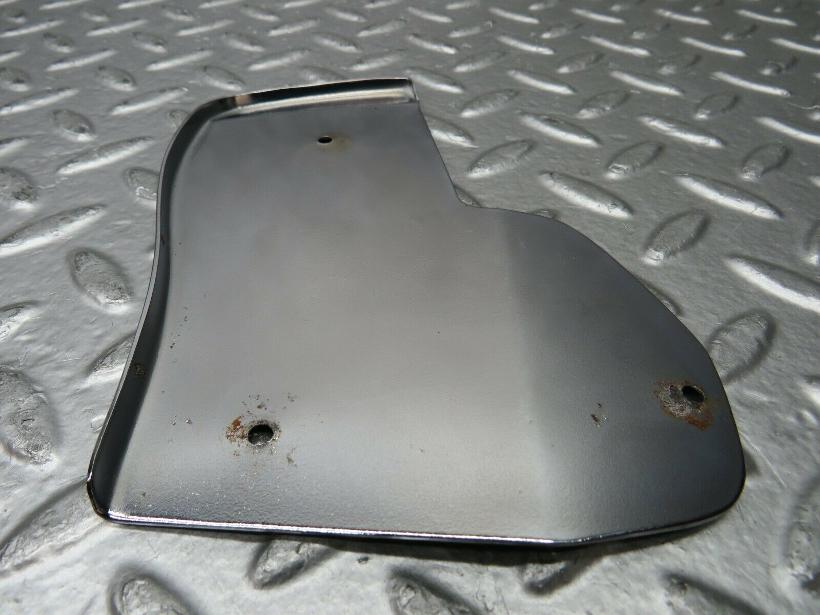 23018 Mercedes-Benz C123 230CE Coupe Left Door Chrome Cover