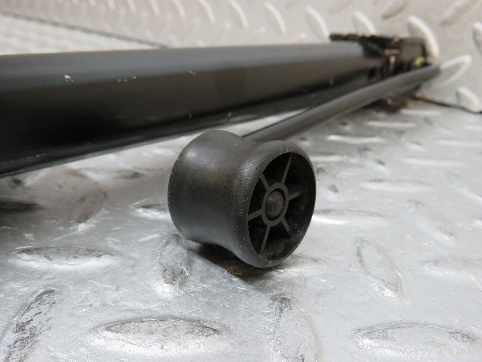 37970 Mercedes-Benz A124 320E Cabriolet Car Jack 1245830115