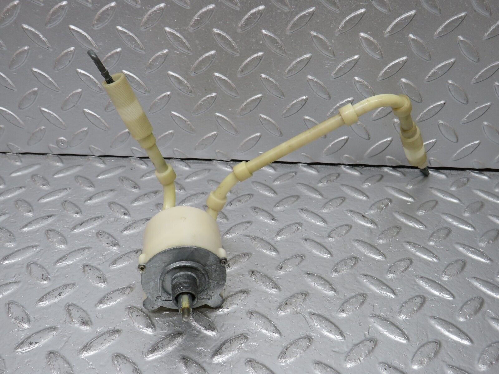 34427 Mercedes-Benz C126 380SEC Coupe Heater Regulator 1268300485