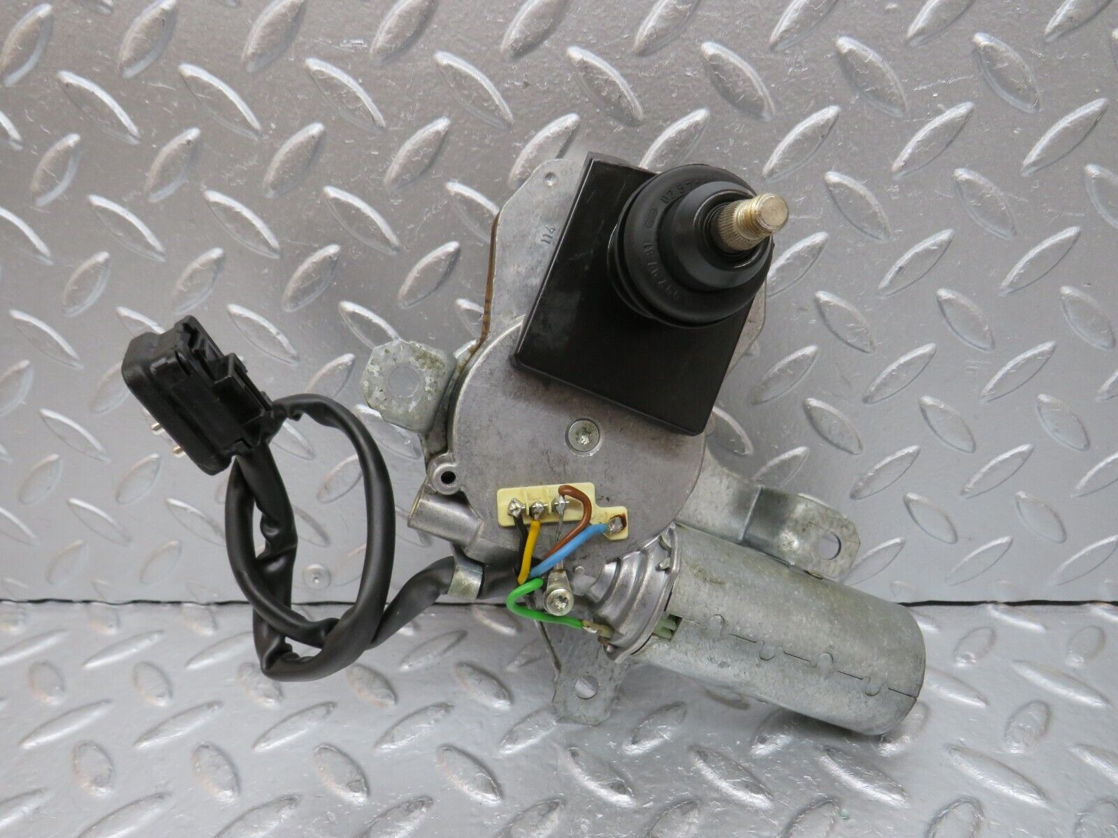 32432 Mercedes-Benz S124 300TE Wagon Rear Wiper Motor 0390201506 1248201242