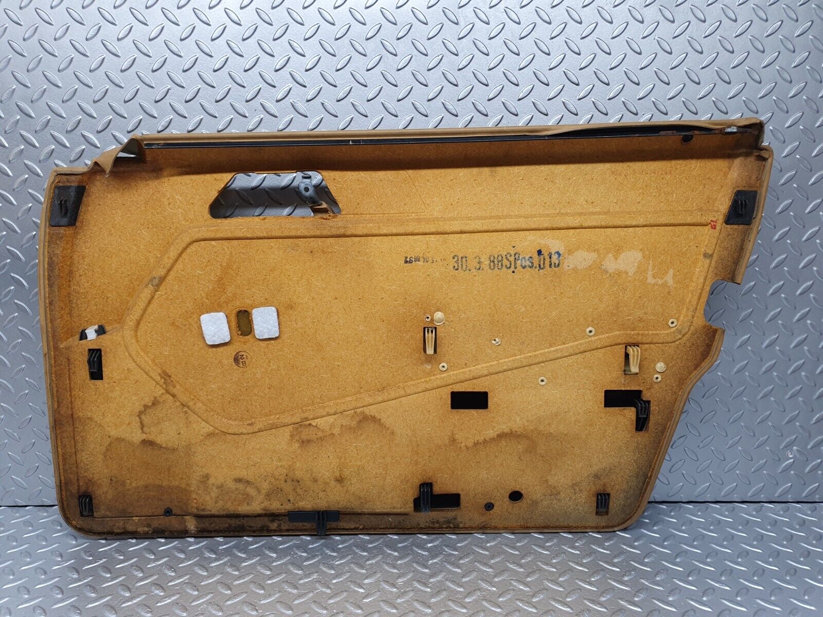 41483 Mercedes-Benz W124 200E Front Left Door Card Palomino
