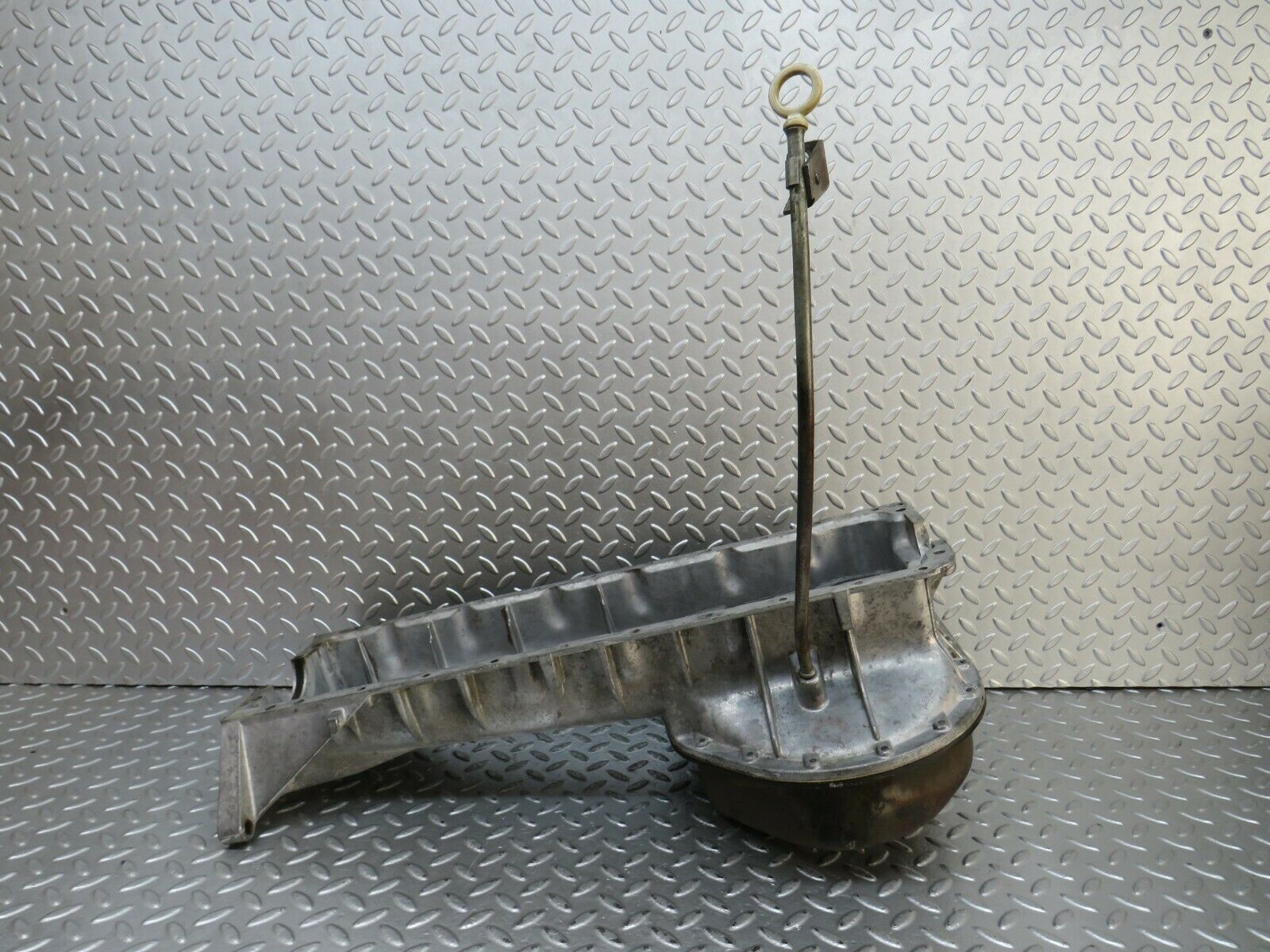 23679 Mercedes-Benz W114 280E Oil Pan Oil Sump 1100140202