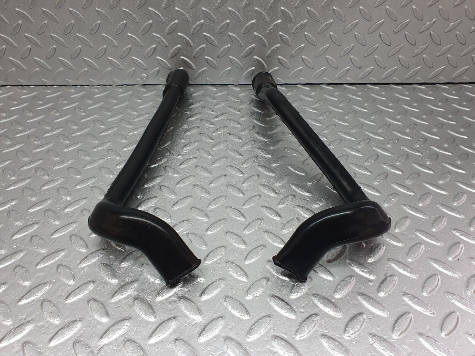 41576 Mercedes-Benz W124 200E Water Drain Hose Pair 1246280394 1246280194