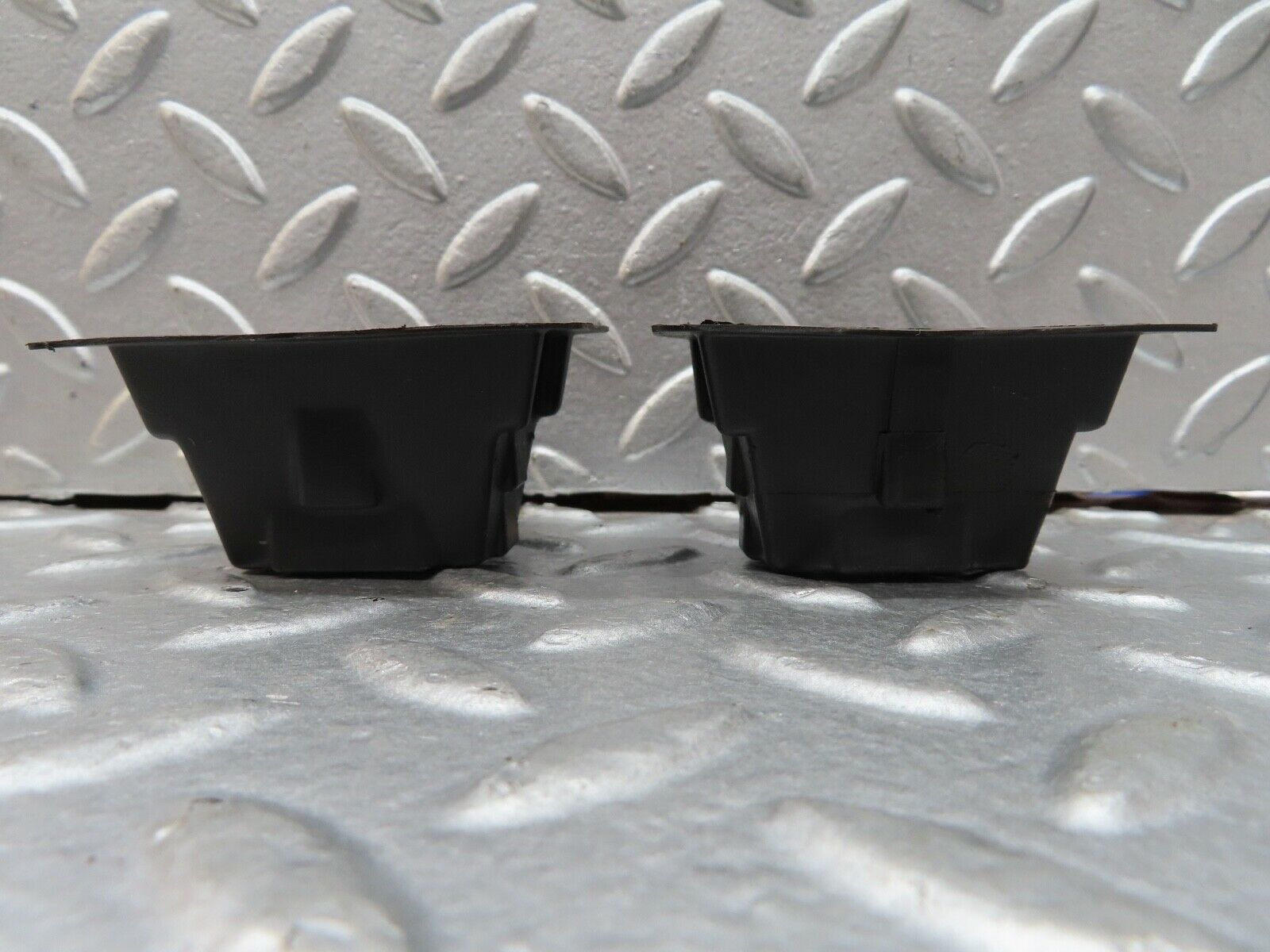 18507 Mercedes-Benz W116 450SEL Rear Window Switch Plastic Pocket 1098210665