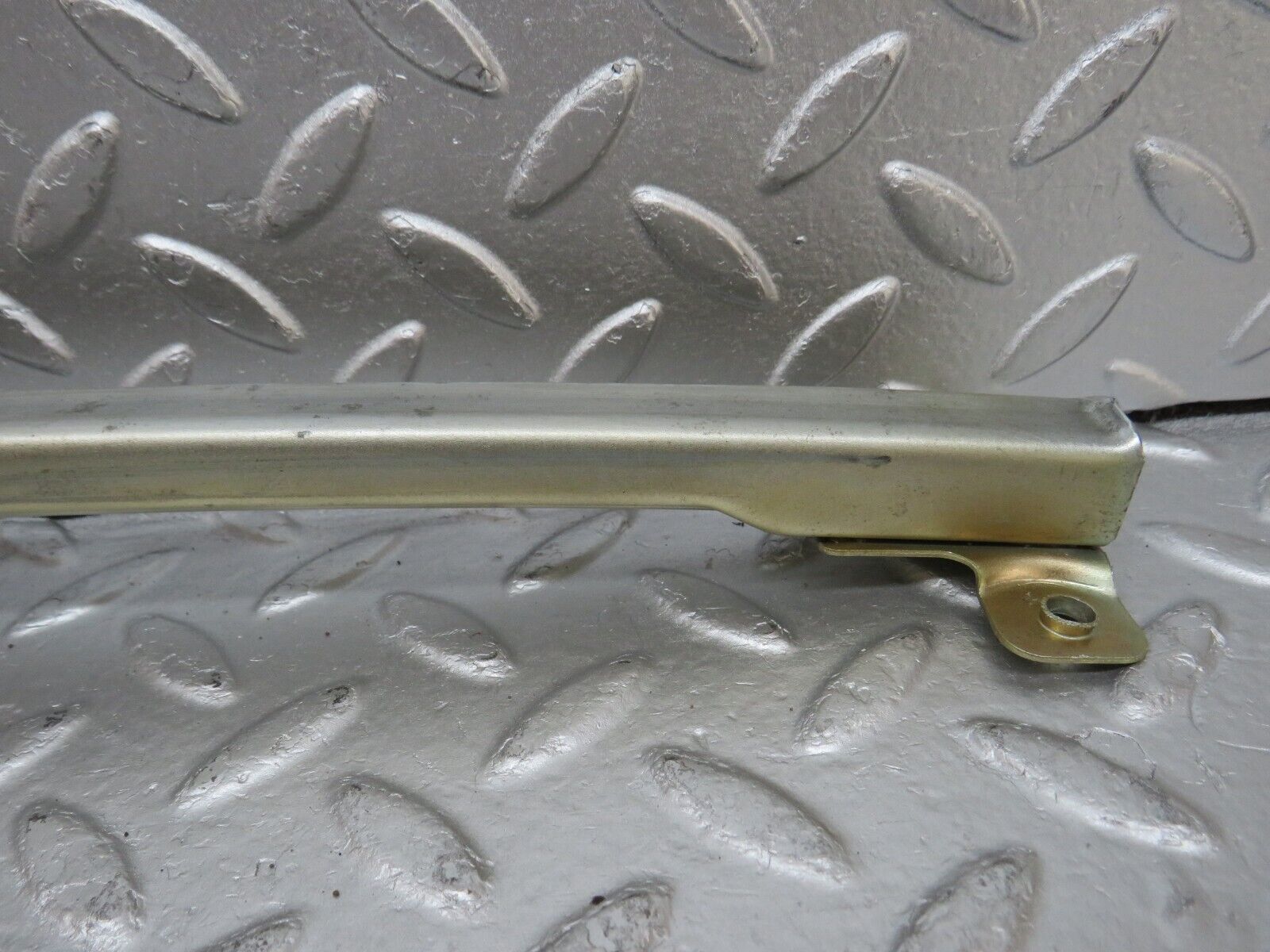 33256 Mercedes-Benz W202 C180 Front Left Door Window Channel