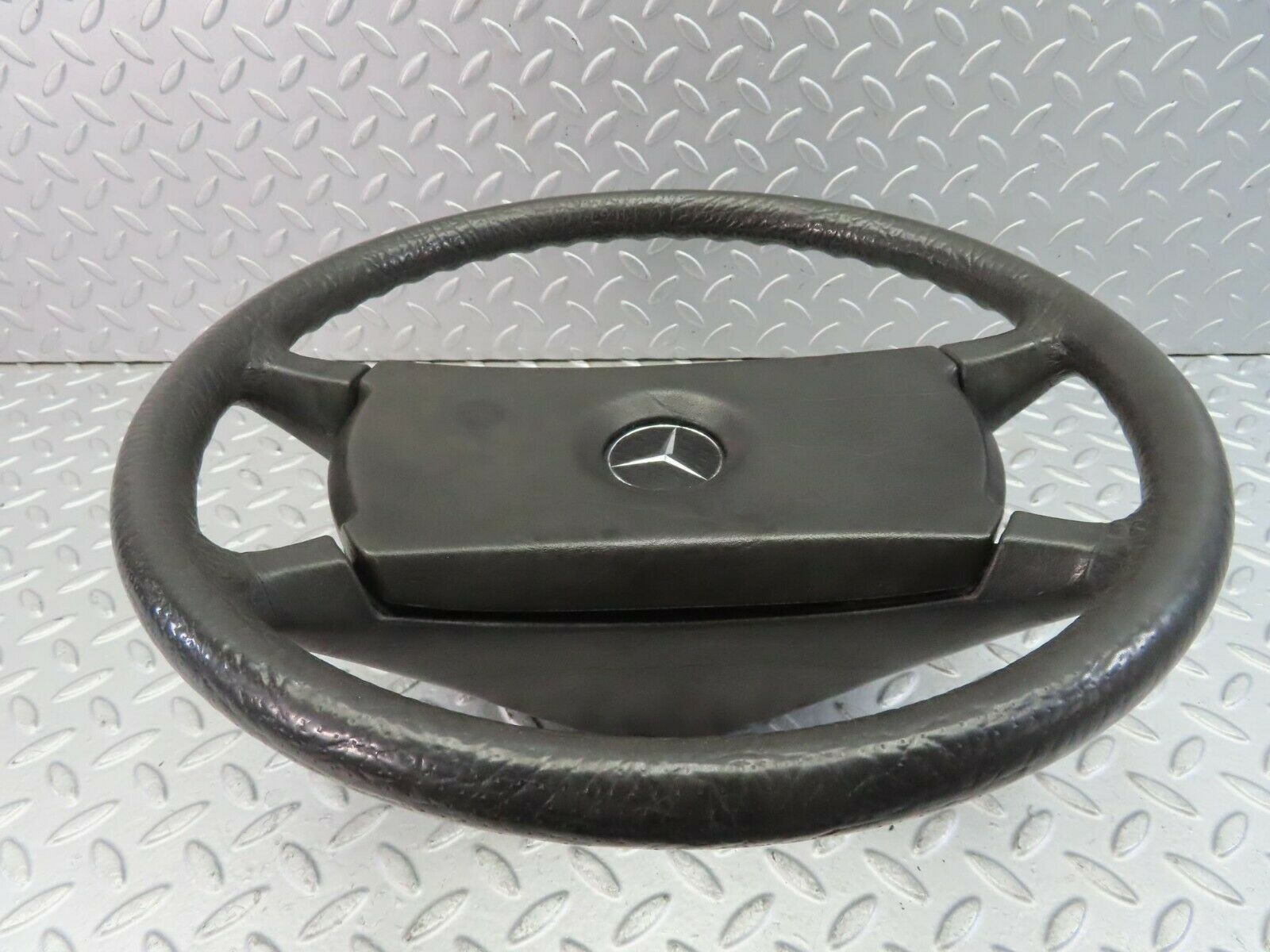 9562 Mercedes-Benz C123 280CE Coupe Steering Wheel 1264640017