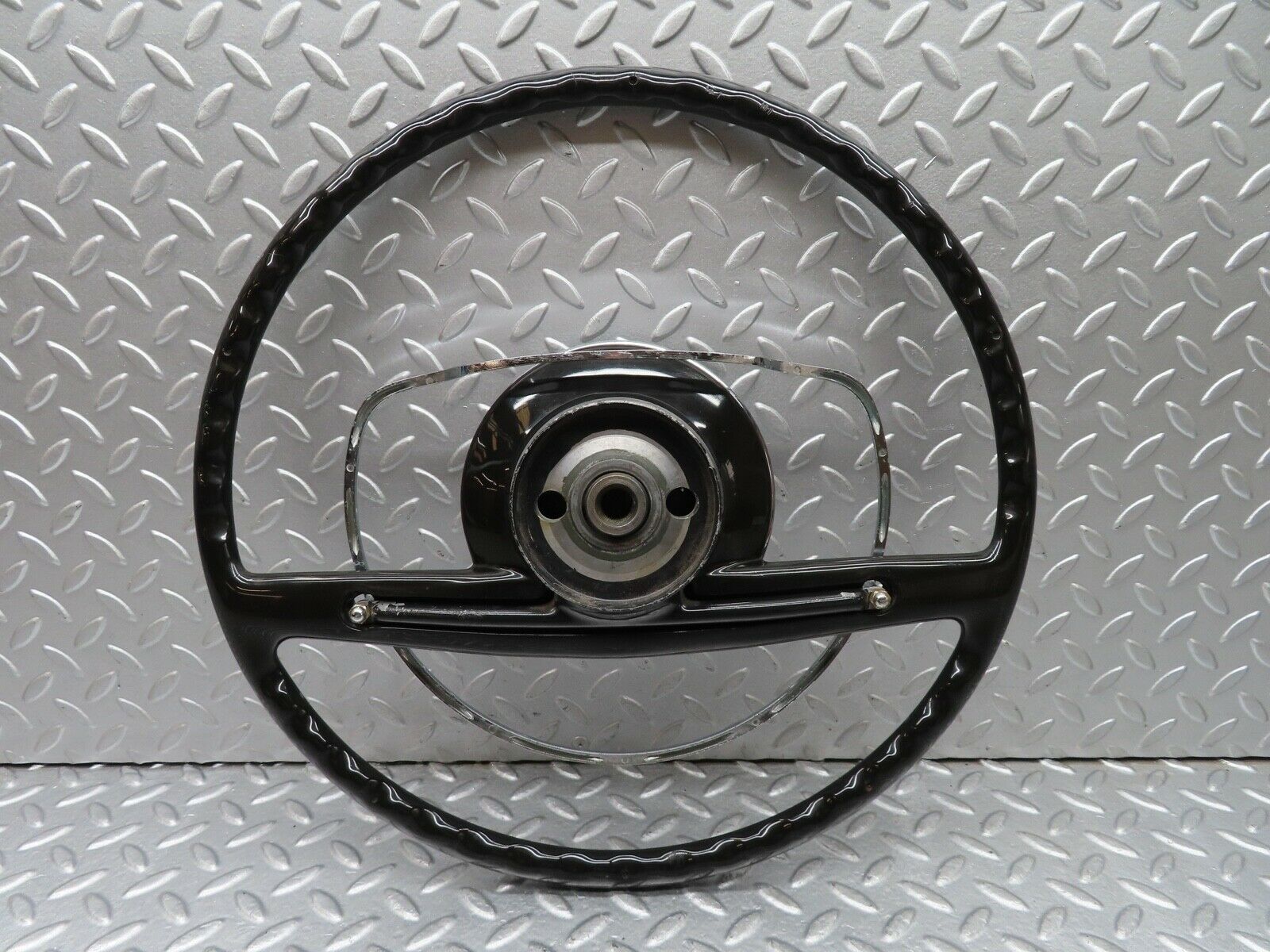 18303 Mercedes-Benz W111 220SE Coupe Steering Wheel