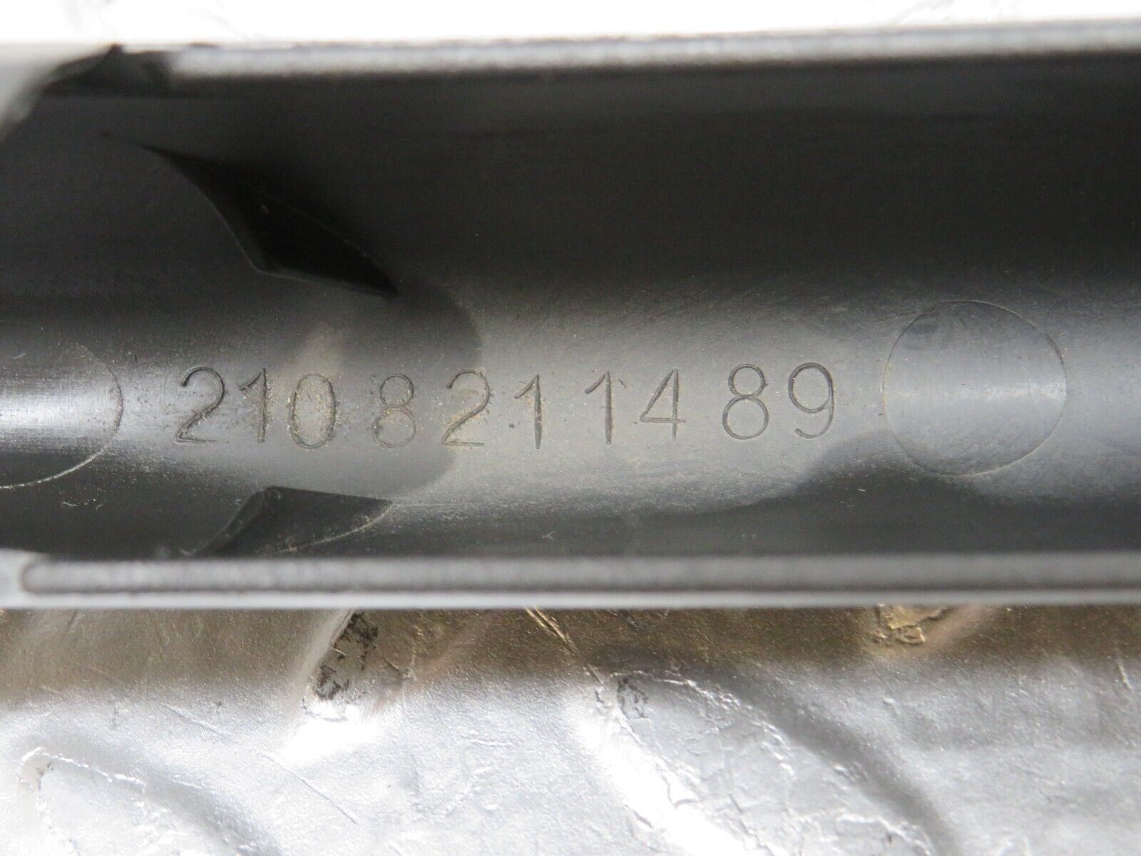 34809 Mercedes-Benz W210 320E Trunk Lid Hinge Plastic Cover Pair 2108211489