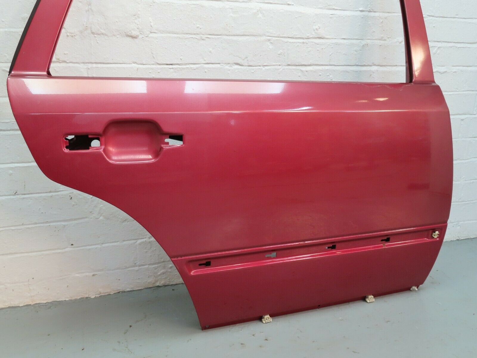 6693 Mercedes-Benz S124 E220 Wagon Rear Right Door