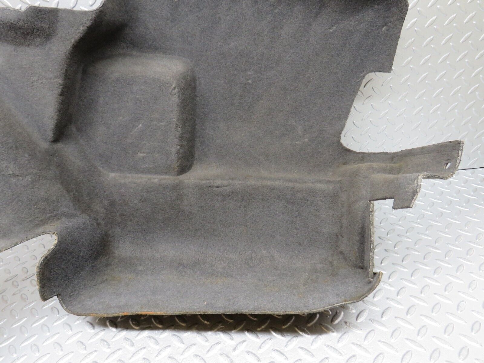 36236 Mercedes-Benz W126 420SE Trunk Cover Panel Right Side Grey