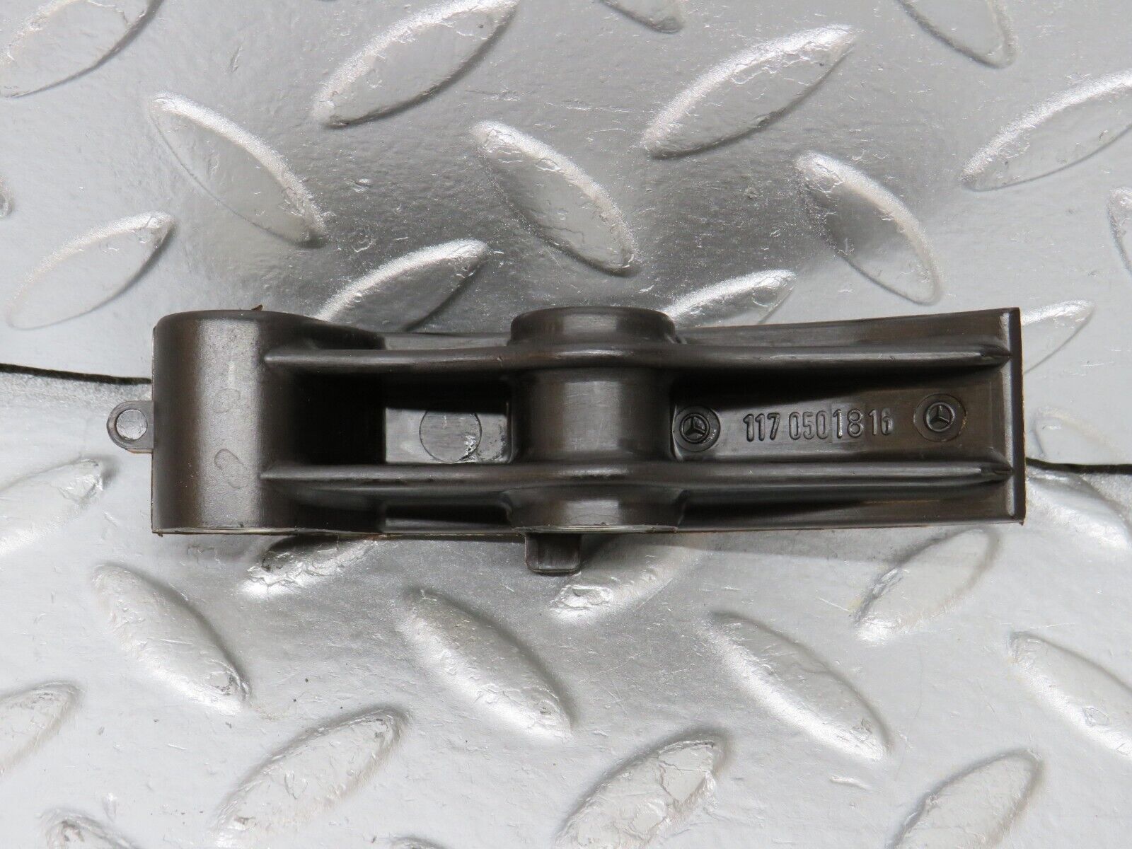 34512 Mercedes-Benz C126 380SEC Coupe Timing Chain Guide Rail 1170501816