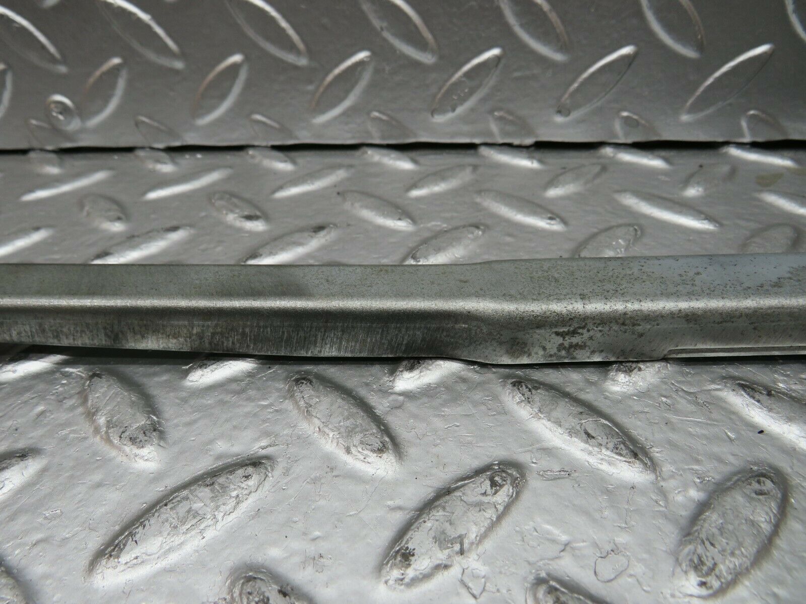 24181 Mercedes-Benz W123 280E Front Left Seat Sliding Adjust Handle