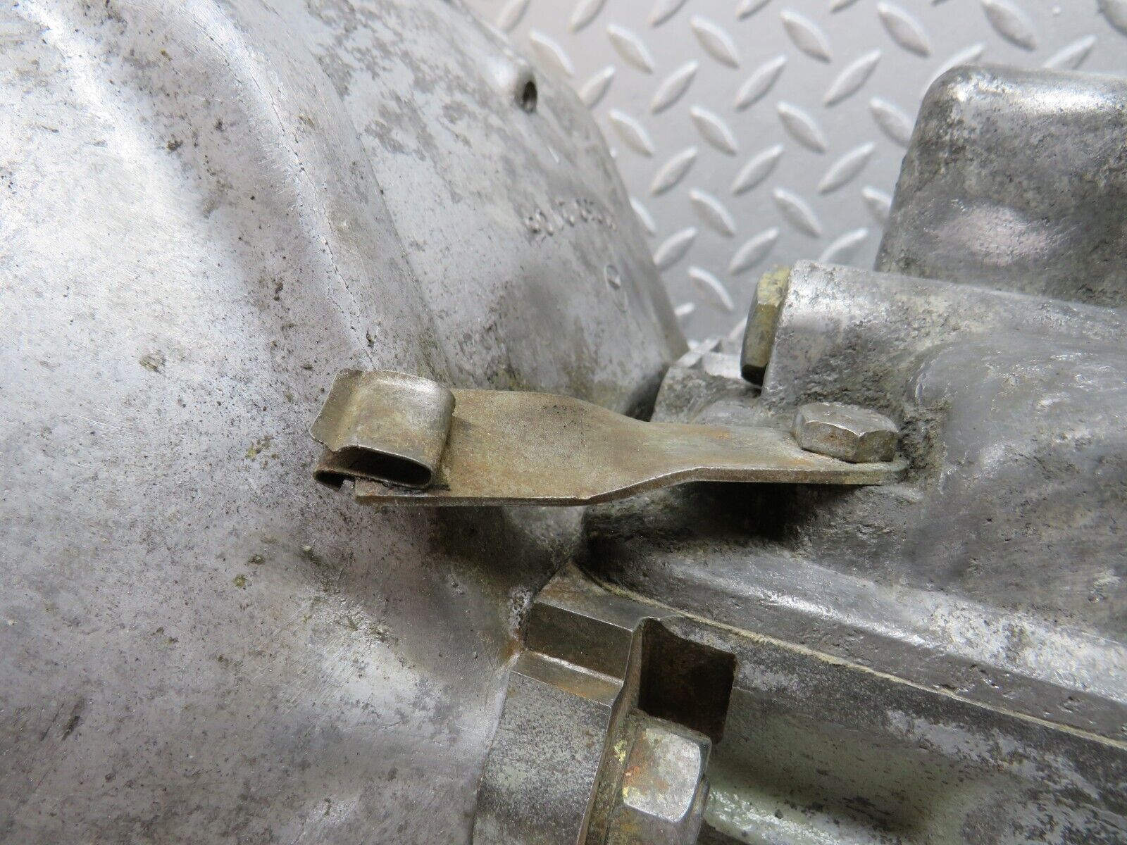 35951 Mercedes-Benz W108 Manual Gearbox 4 Speed 46020 1112610501