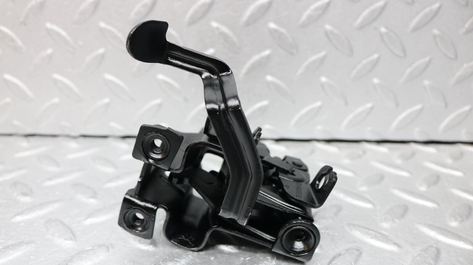 37213 Mercedes-Benz C126 420SEC Coupe Bonnet Lock Latch Left 1268800760