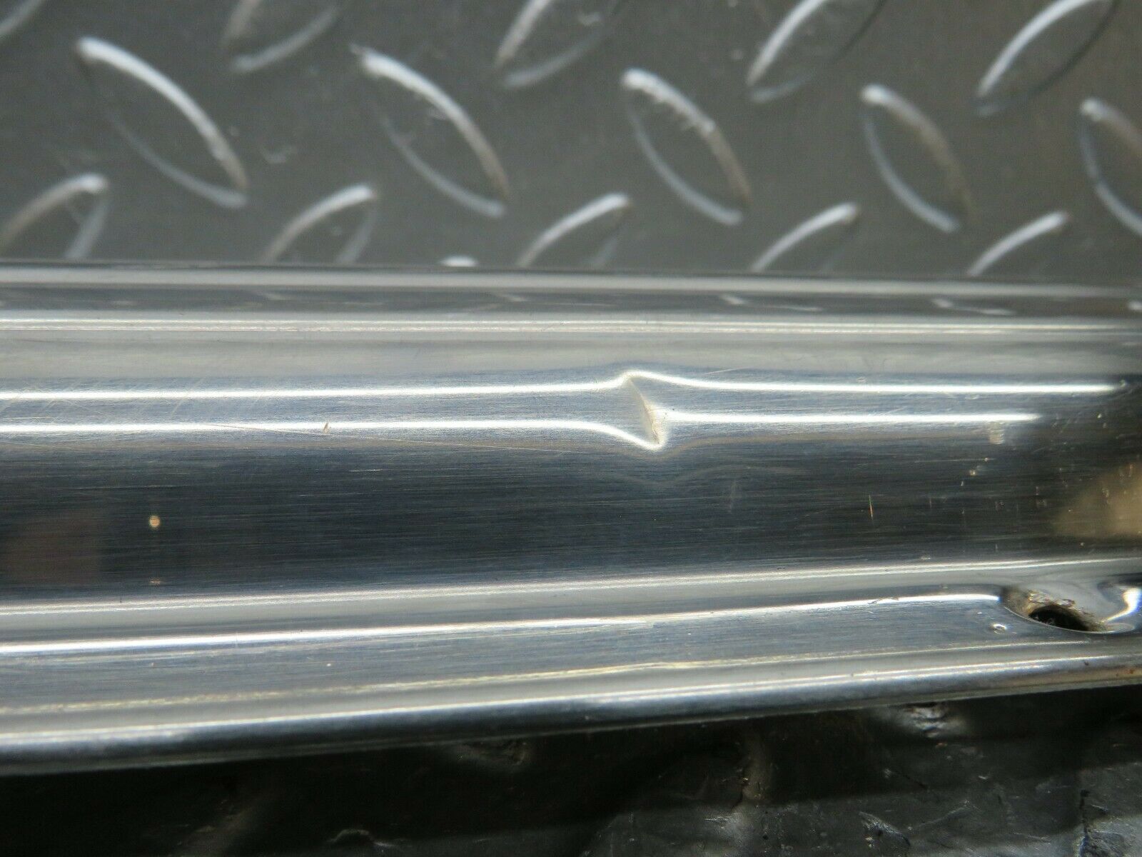 22706 Mercedes-Benz C107 450SLC Coupe Right Door Sill Chrome