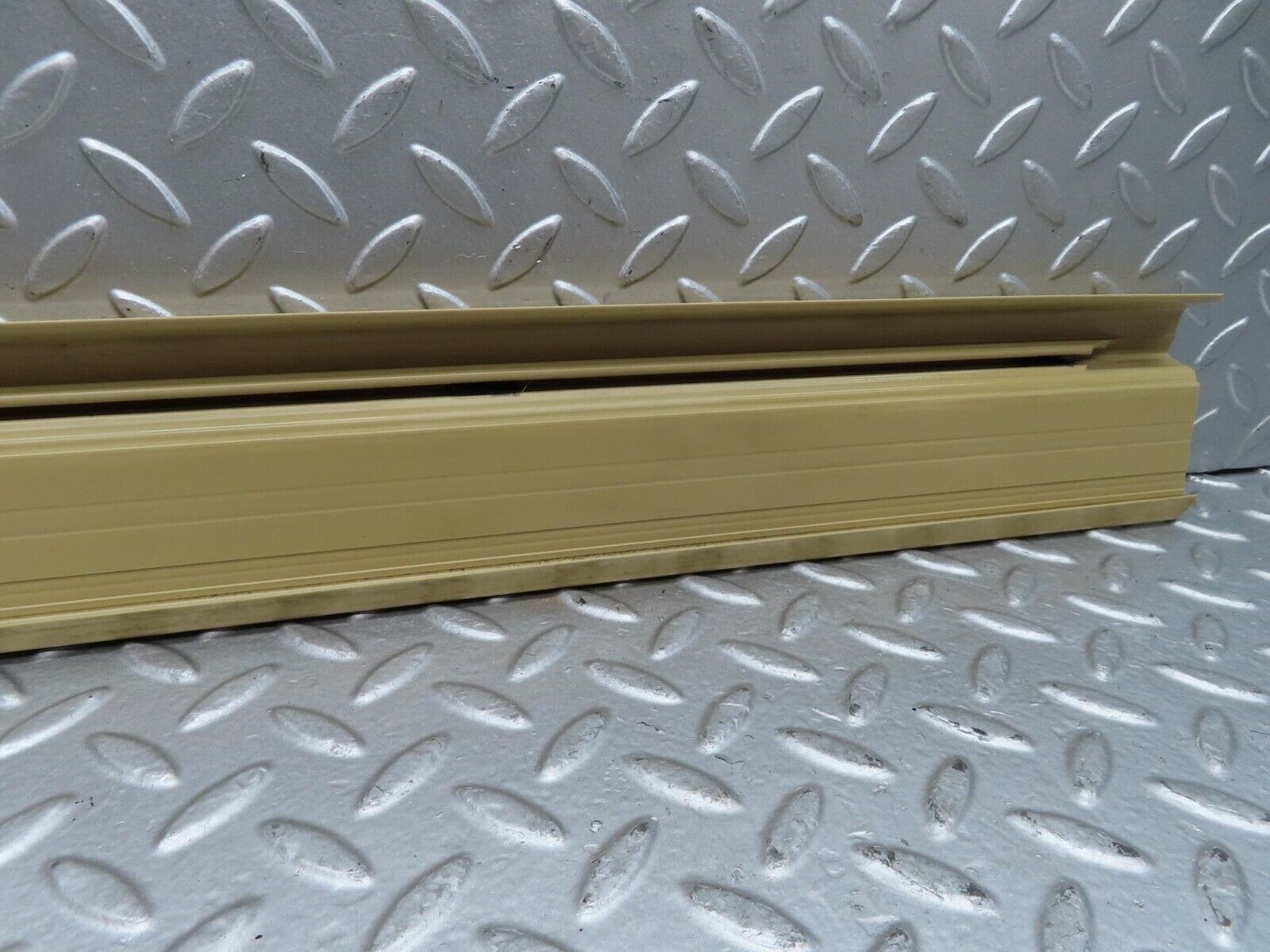 15392 Mercedes-Benz W123 230E Front Left Door Sill Trim Beige