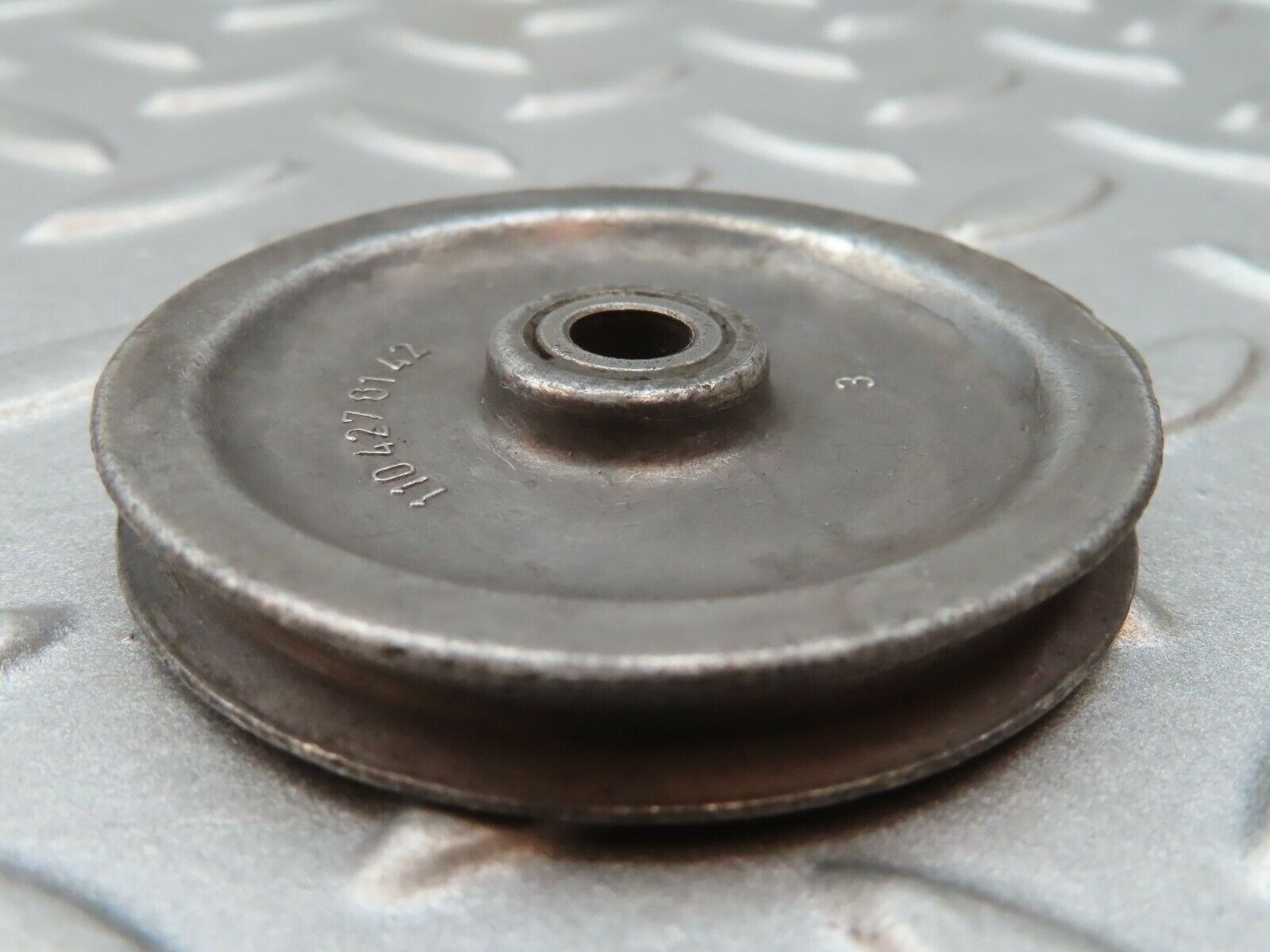 3657 Mercedes-Benz W108 280SE Handebrake Cable Pulley 1104270142