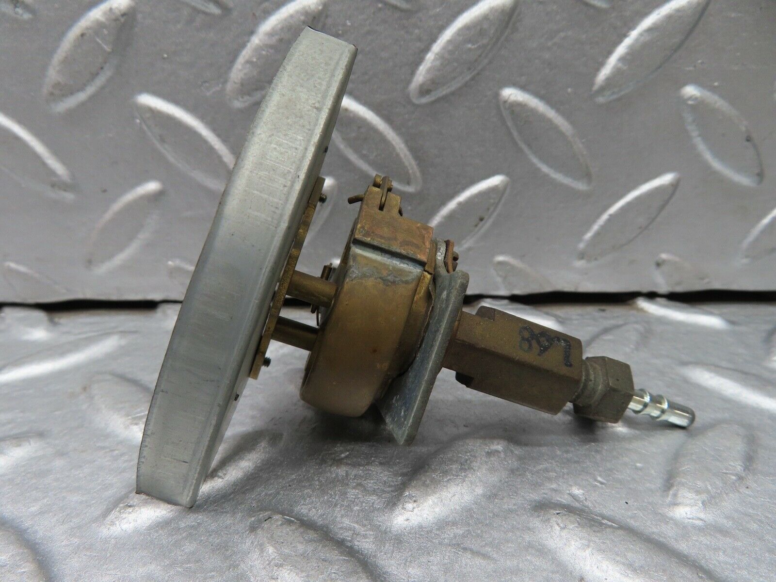 18349 Mercedes-Benz W115 Oil Pressure Gauge