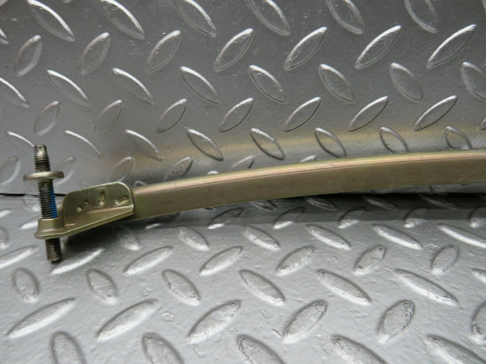 22533 Mercedes-Benz C124 E220 Coupe Left Door Window Channel