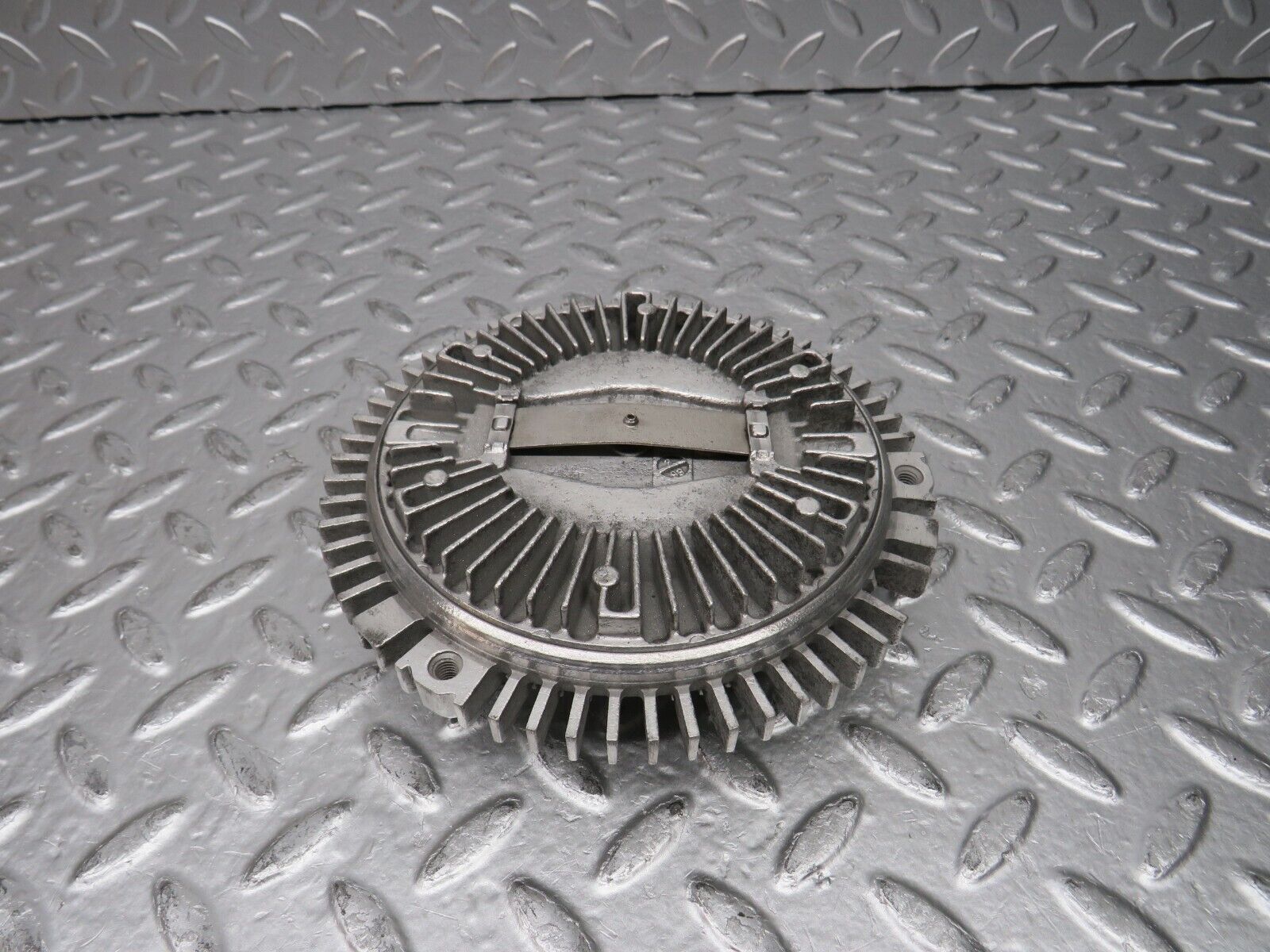 31468 Mercedes-Benz S124 220TE Wagon Engine Cooling Fan Clutch