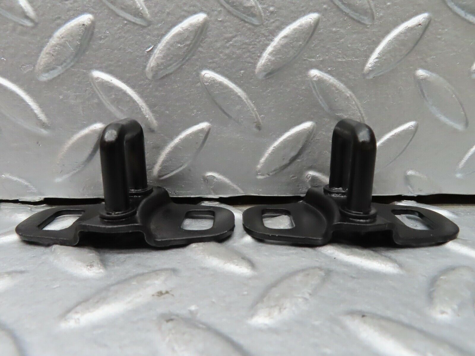 20168 Mercedes-Benz R129 300SL Coupe Bonnet Lock Catch Pair 1298800060