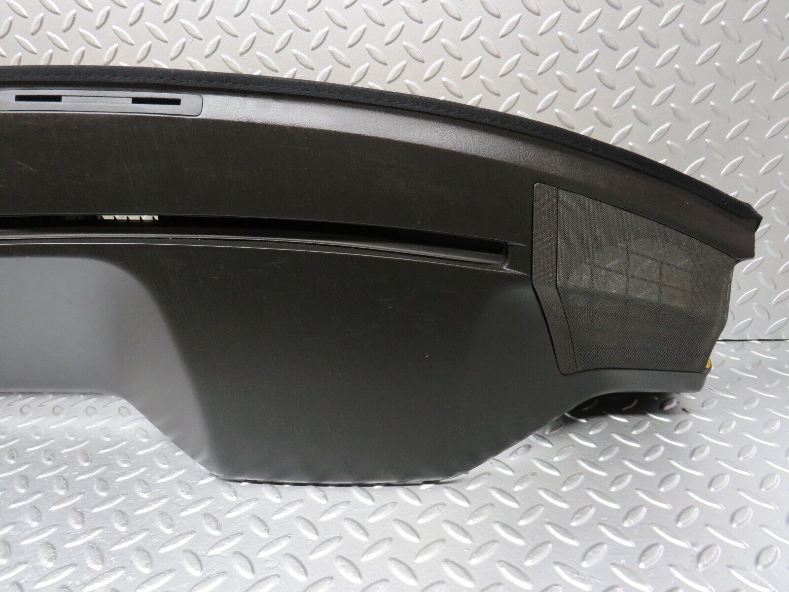 29294 Mercedes-Benz W124 230E Dashboard Brown