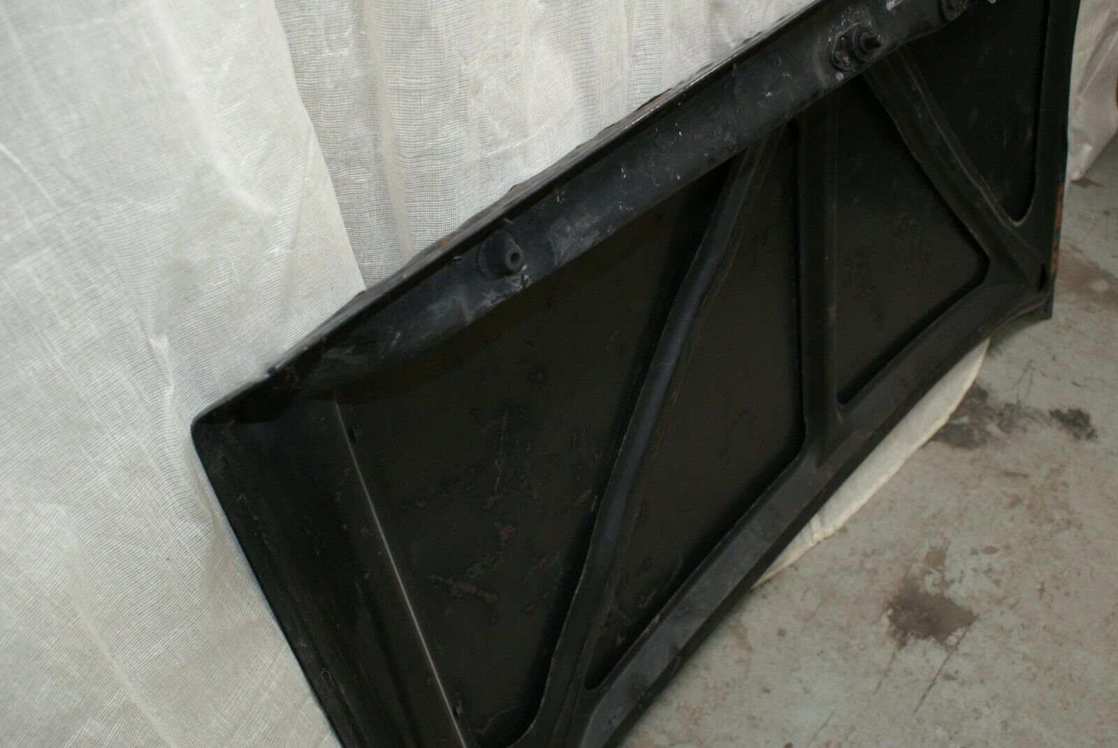 3238 Mercedes-Benz W115 220D Boot Lid Trunk Door