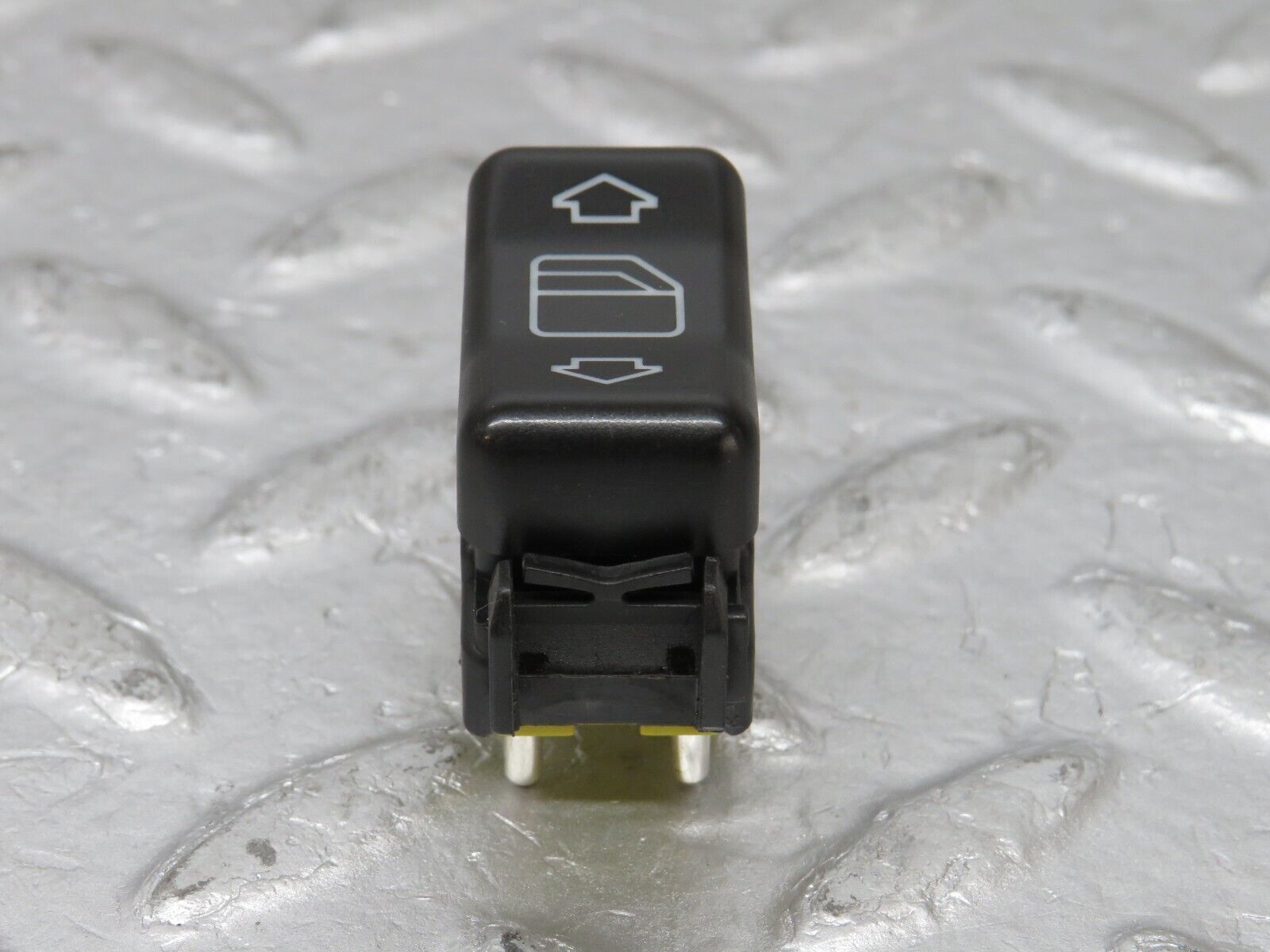 33319 Mercedes-Benz W202 C180 Electric Window Switch Right 1408212851