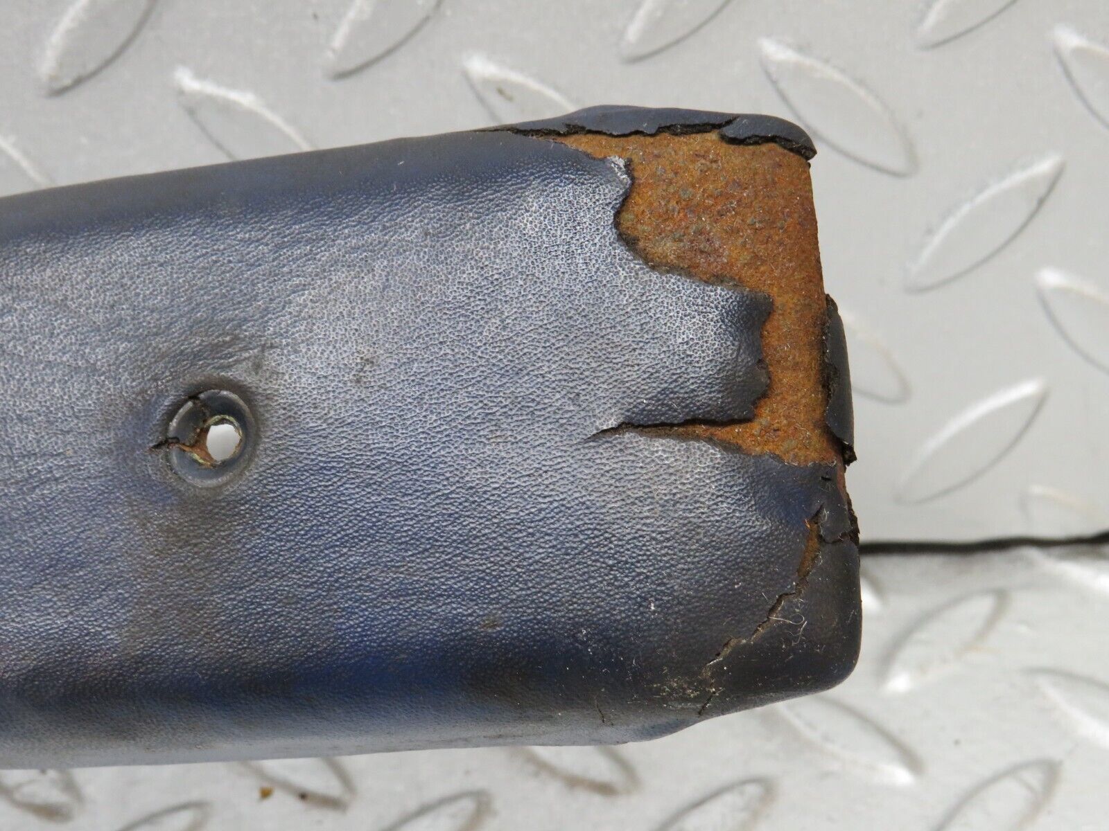 37334 Mercedes-Benz W109 300SEL B Pillar Cover Panel Right Side Blue